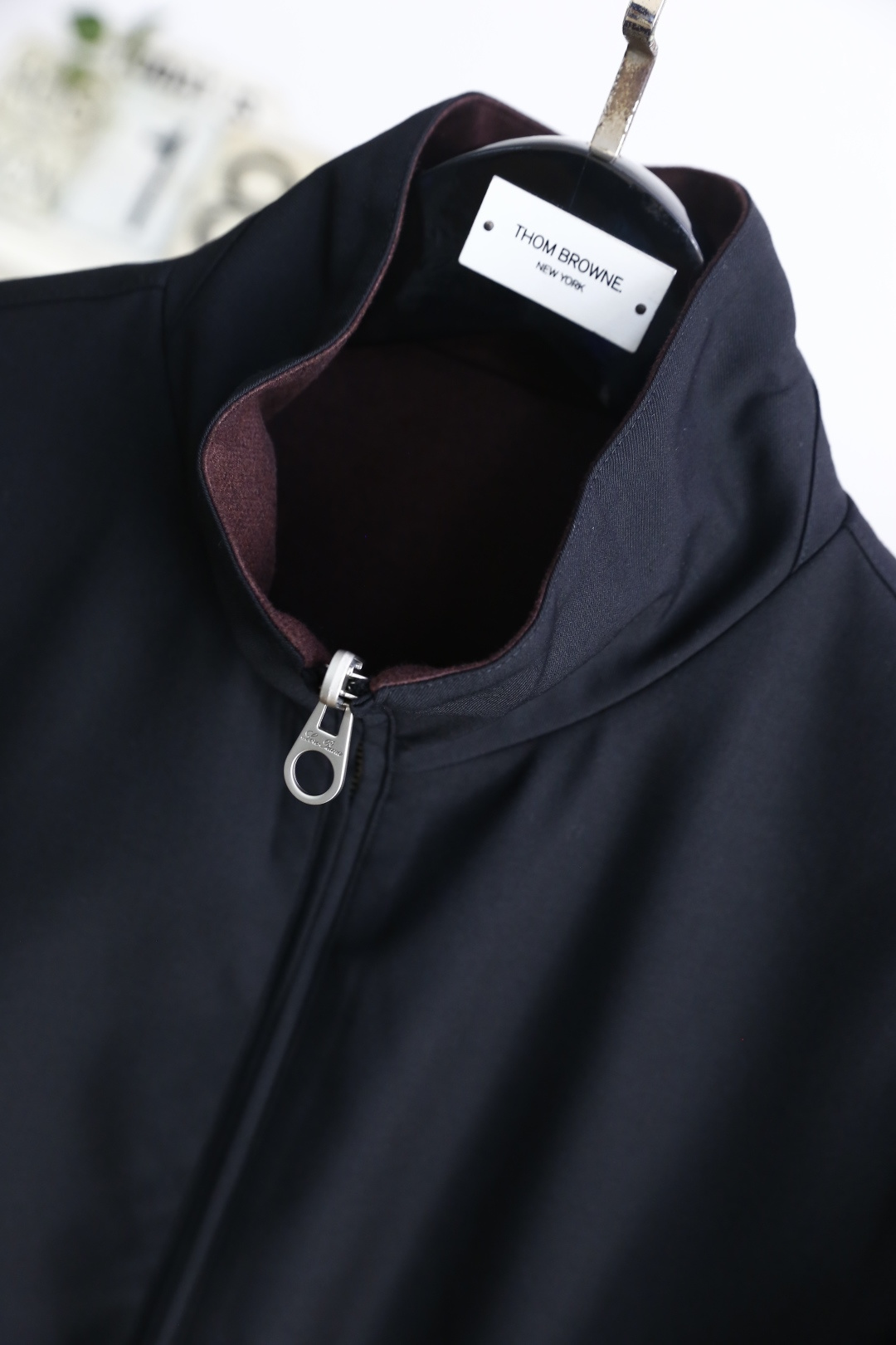 🔥lP🆕.
秋季新品🆕顶级原单男士双面可穿夹克！时尚立领设计📸采用舒适精纺羊毛面料！经典品牌LOGO元素