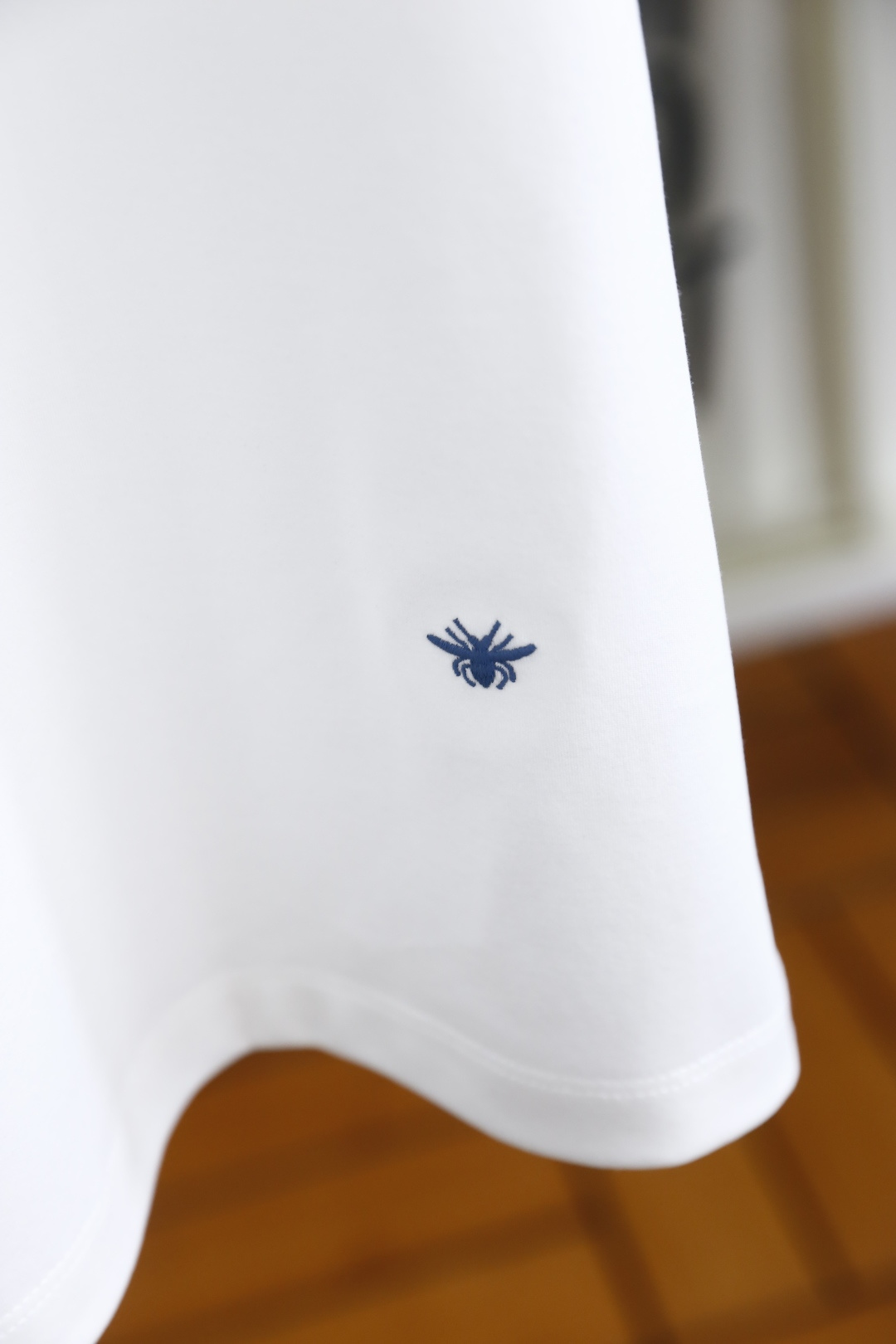 🔥迪奥/Christian D*or.
最后一批爆款短袖回货🔥🔥🔥
夏季男士圆领短袖🍃胸前奢华品牌LOG