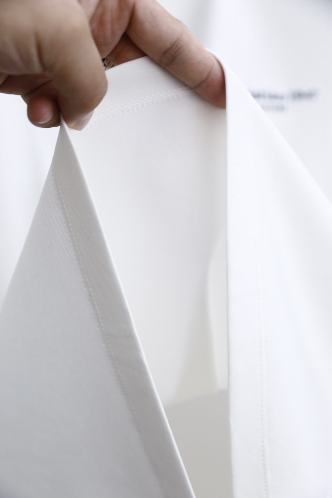 🔥迪奥/Christian D*or.
最后一批爆款短袖回货🔥🔥🔥
夏季男士圆领短袖🍃胸前奢华品牌LOG