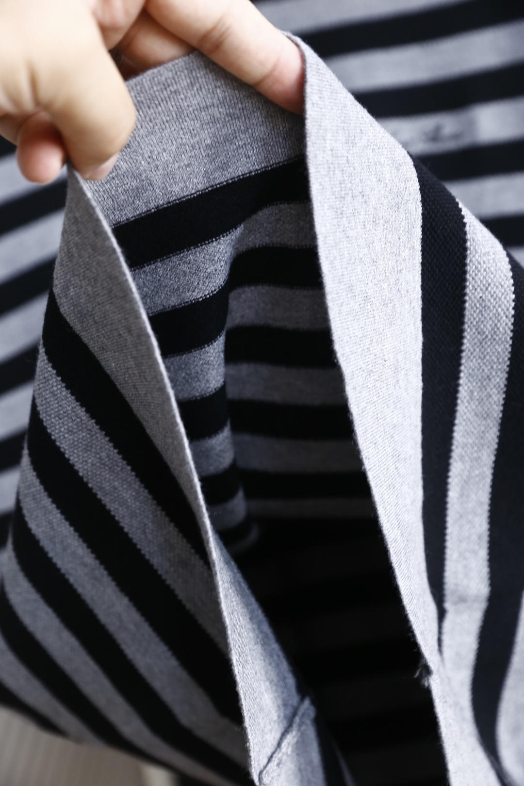 🔥lP🆕.2025秋季新品男士条纹翻领POLO针织衫👍🏼高级定制百搭款式 任何人都可以轻松驾驭 采用高档