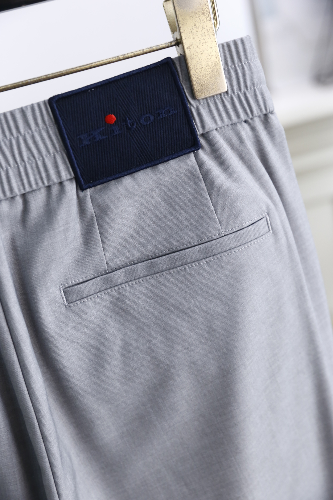 🔥kiton.25夏季时尚男士薄款休闲西裤！采用进口舒适透气面料，奢华经典品牌字母LOGO设计 松紧腰搭