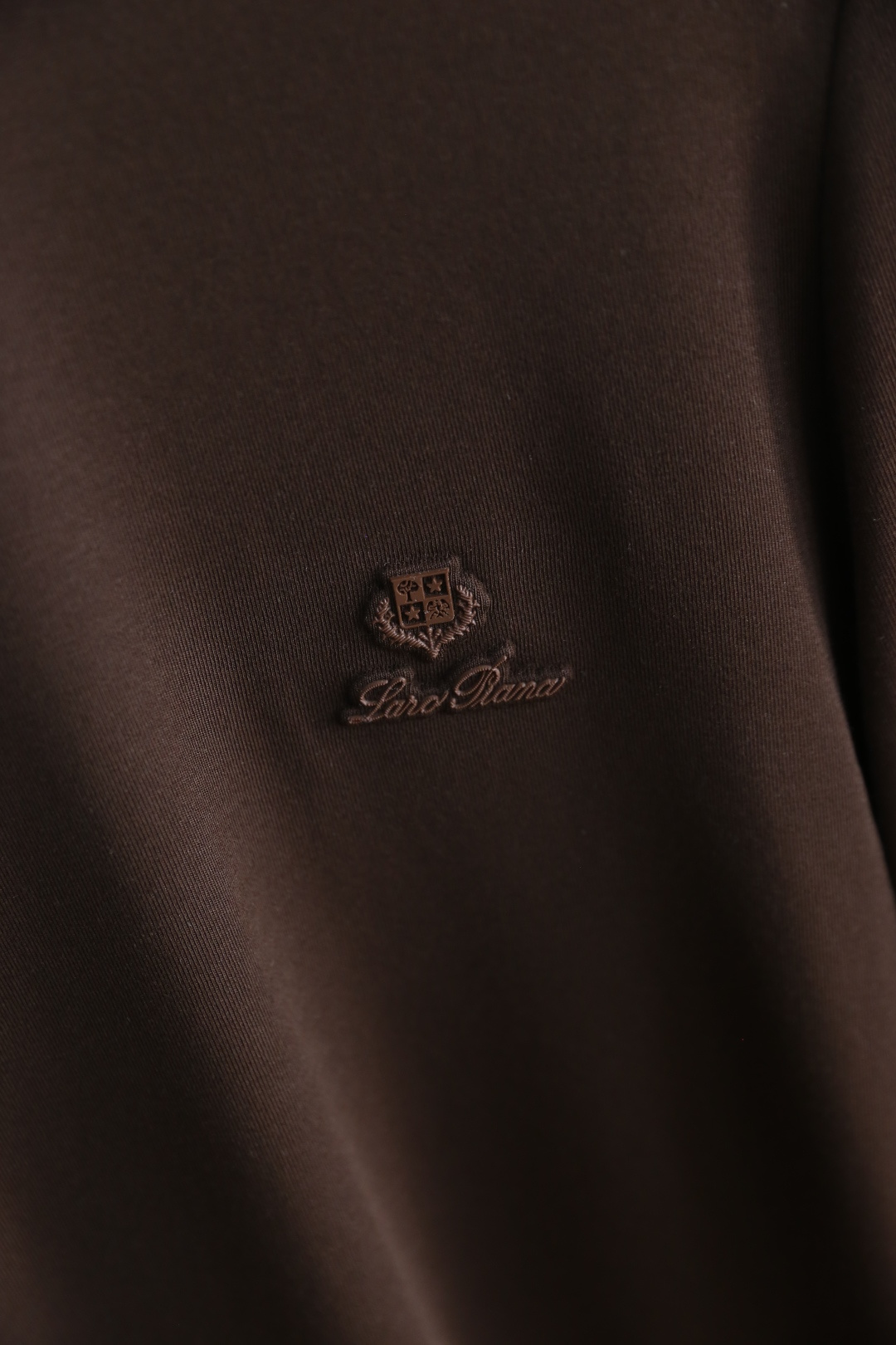 🔥lP🆕.2025秋季新品时尚男士圆领长袖🔥胸前奢华经典LOGO设计！绝对经得起时间的考验！！采用高档莫