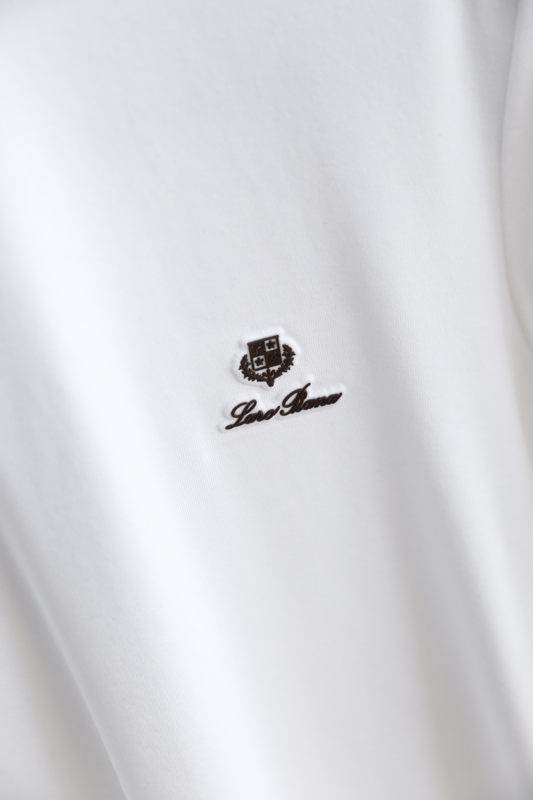 🔥lP🆕.2025秋季新品时尚男士圆领长袖🔥胸前奢华经典LOGO设计！绝对经得起时间的考验！！采用高档莫