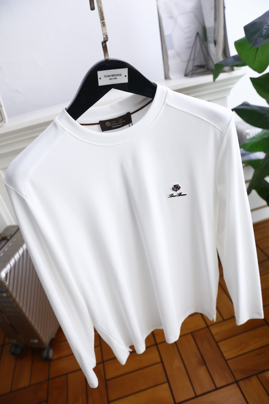 🔥lP🆕.2025秋季新品时尚男士圆领长袖🔥胸前奢华经典LOGO设计！绝对经得起时间的考验！！采用高档莫