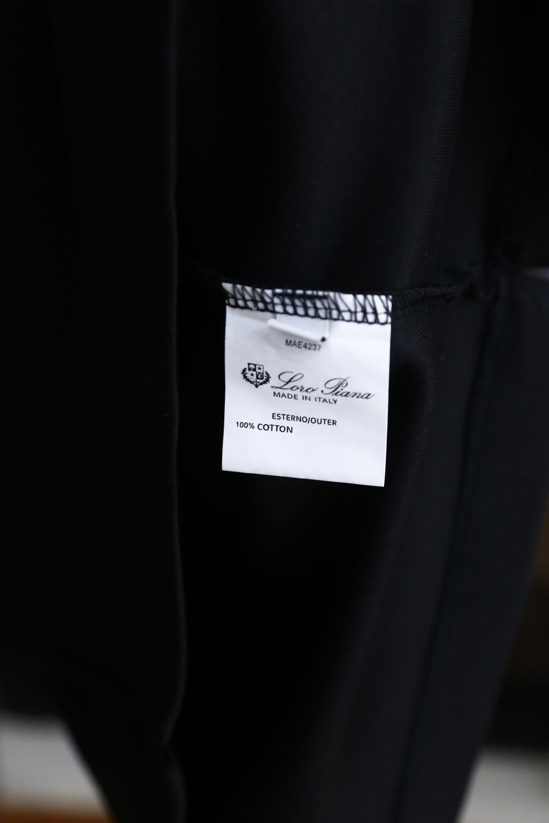 🔥lP🆕.2025秋季新品时尚男士圆领长袖🔥胸前奢华经典LOGO设计！绝对经得起时间的考验！！采用高档莫