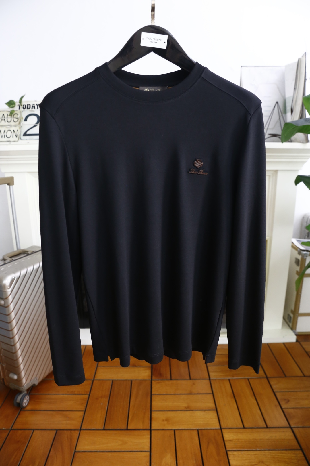 🔥lP🆕.2025秋季新品时尚男士圆领长袖🔥胸前奢华经典LOGO设计！绝对经得起时间的考验！！采用高档莫