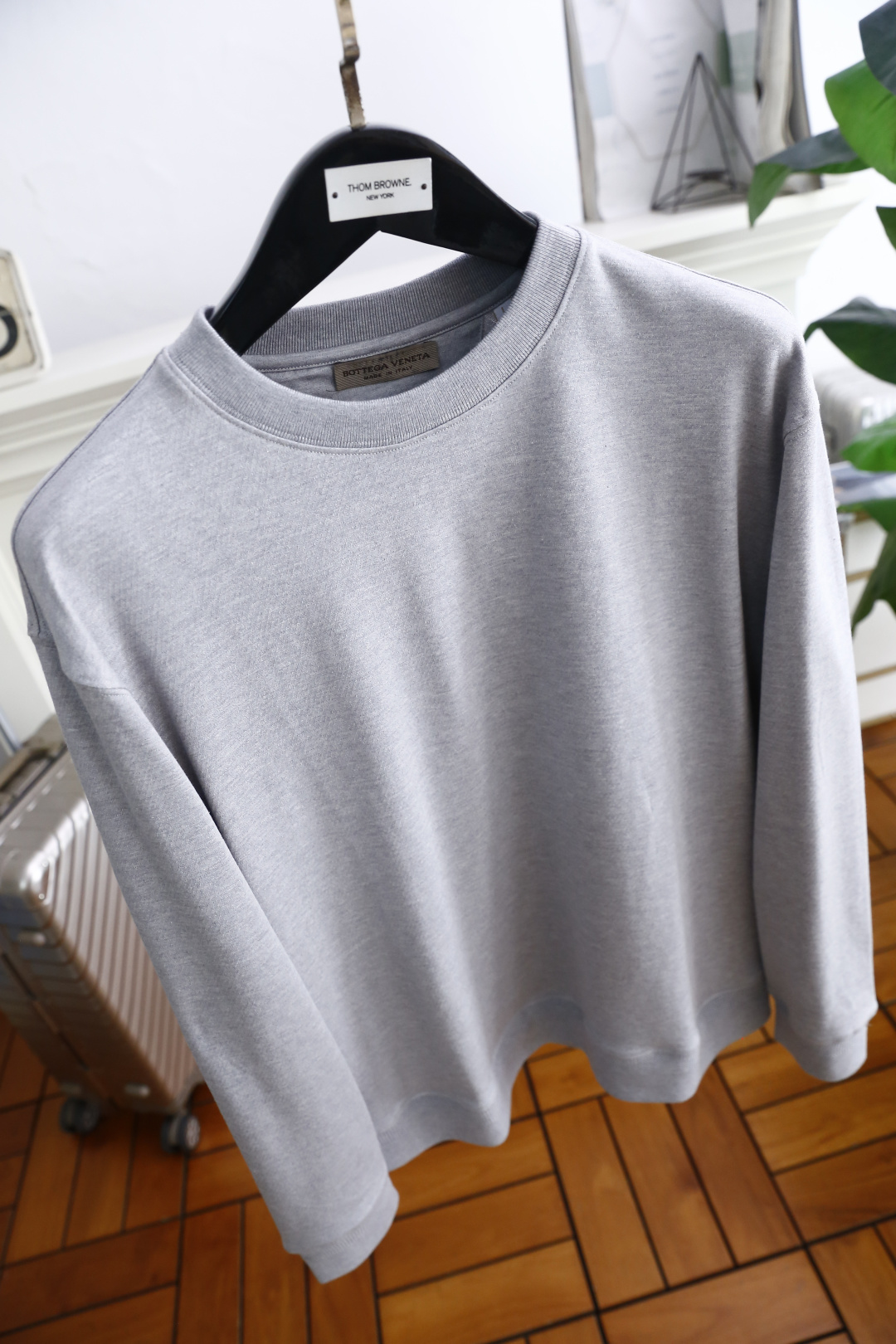 🔥葆蝶家/Bottega Ven*ta.2025秋季新品时尚男士圆领卫衣🔥奢华经典品牌定制LOGO设计！