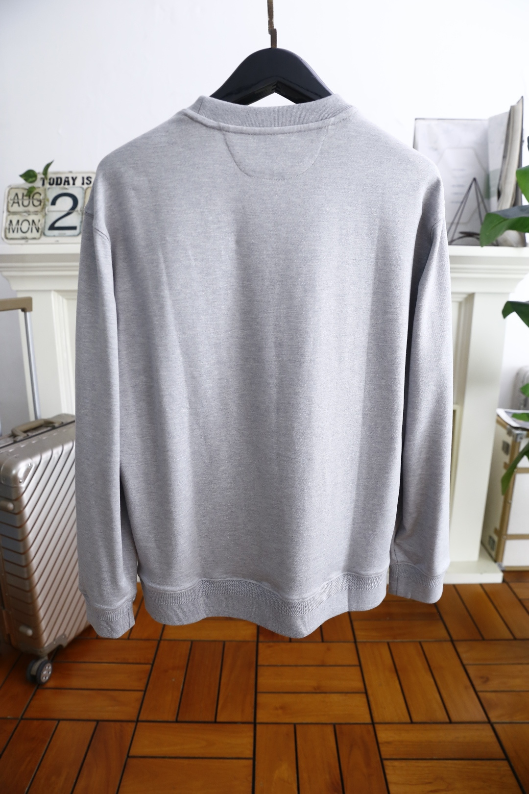 🔥葆蝶家/Bottega Ven*ta.2025秋季新品时尚男士圆领卫衣🔥奢华经典品牌定制LOGO设计！