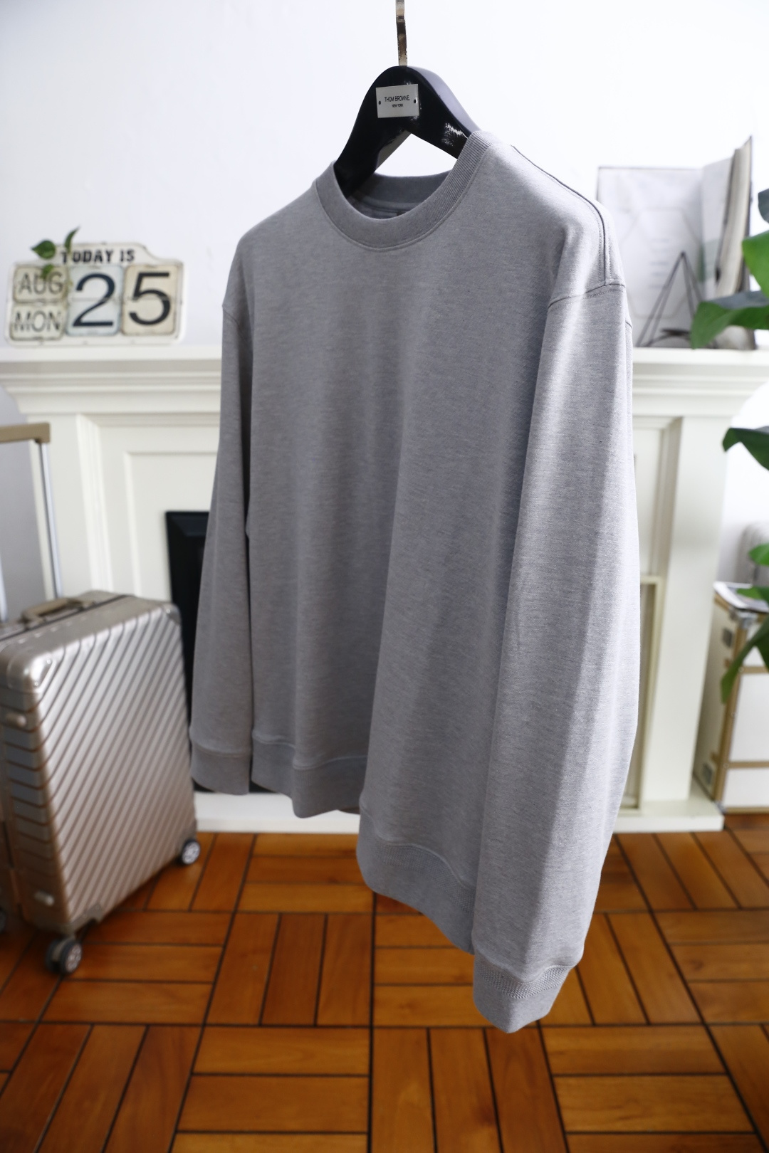 🔥葆蝶家/Bottega Ven*ta.2025秋季新品时尚男士圆领卫衣🔥奢华经典品牌定制LOGO设计！