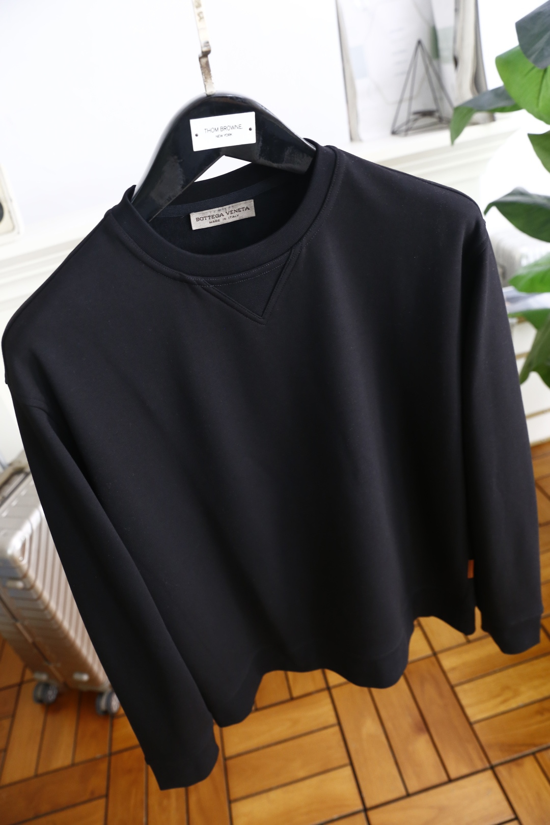 🔥葆蝶家/Bottega Ven*ta.2025秋季新品时尚男士圆领卫衣🔥奢华经典品牌定制LOGO设计！