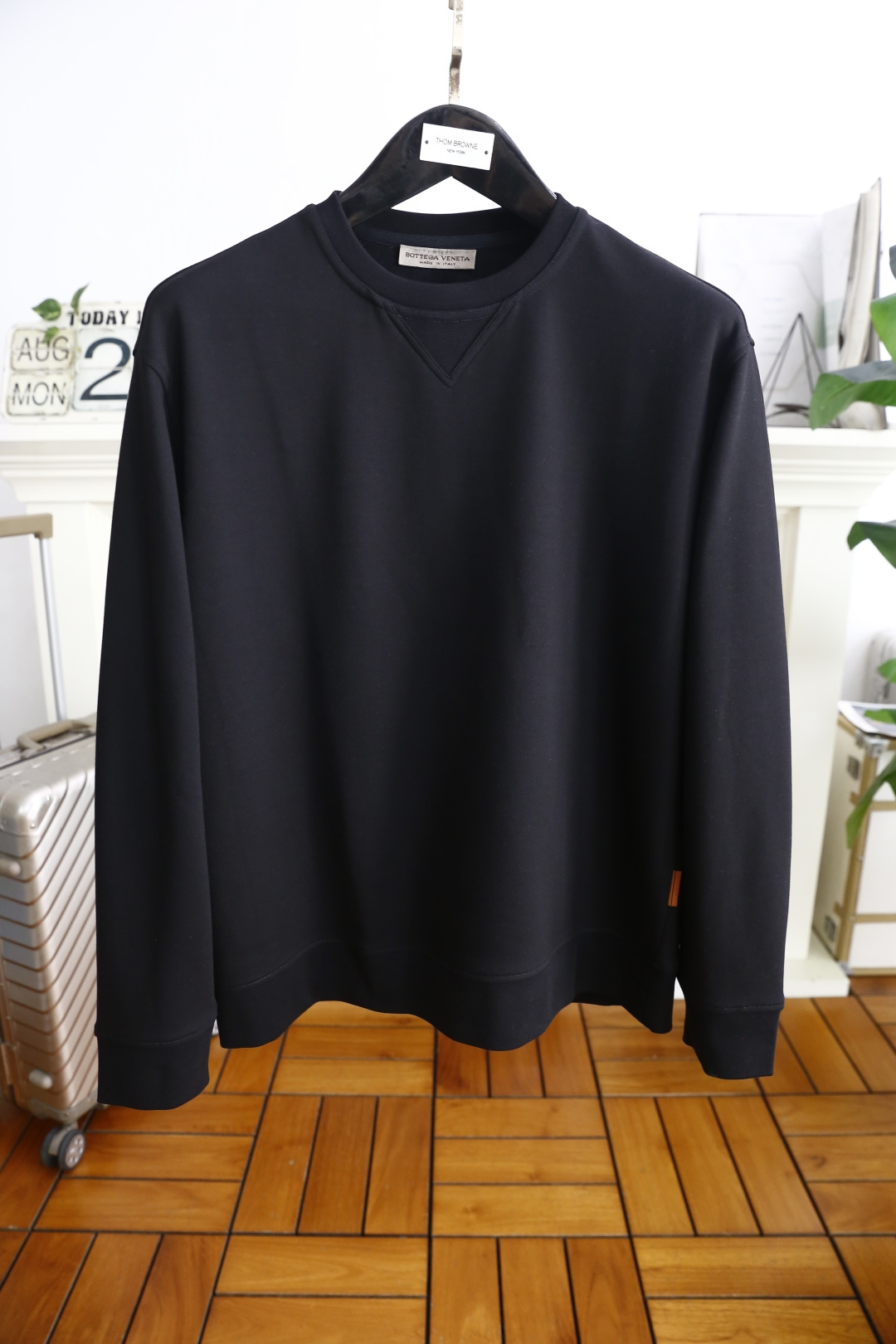 🔥葆蝶家/Bottega Ven*ta.2025秋季新品时尚男士圆领卫衣🔥奢华经典品牌定制LOGO设计！