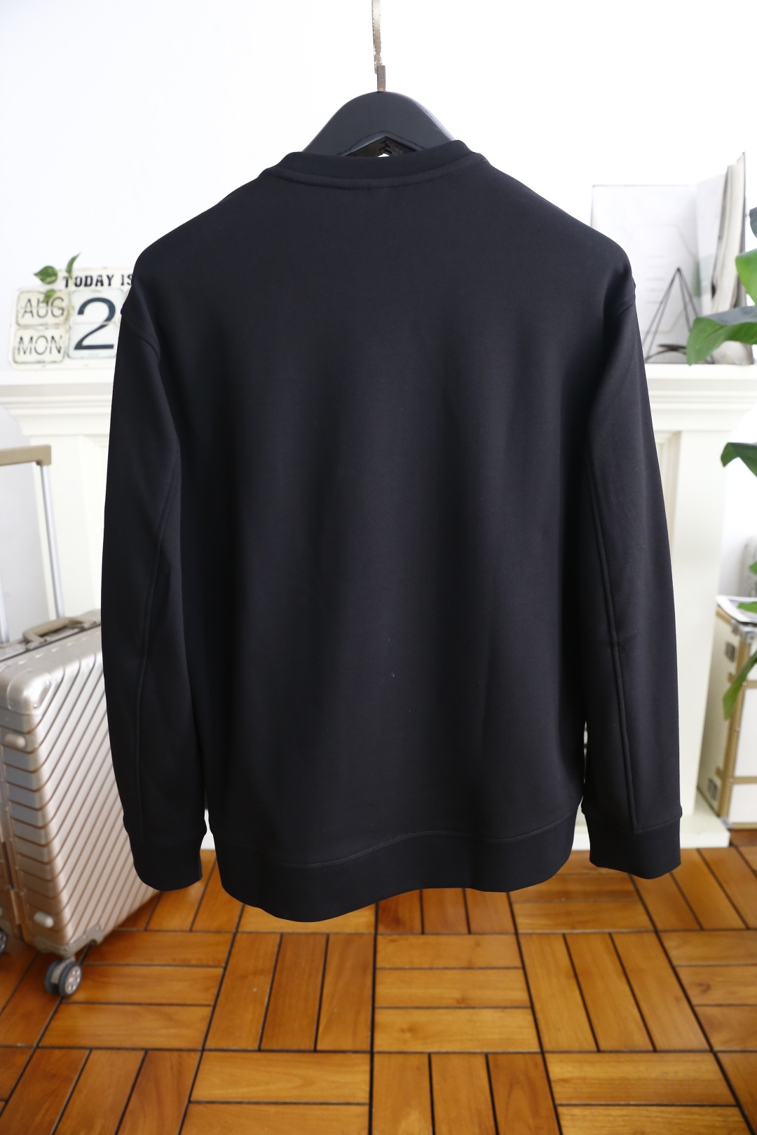 🔥葆蝶家/Bottega Ven*ta.2025秋季新品时尚男士圆领卫衣🔥奢华经典品牌定制LOGO设计！