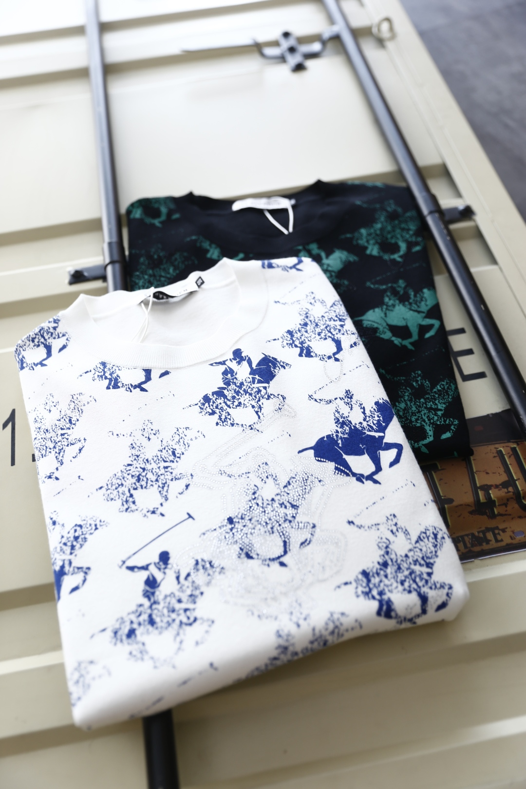 🔥巴宝丽/Burb*rry.2025秋季新品时尚男士打底针织衫！时尚经典圆领设计！奢华经典品牌战马LOG