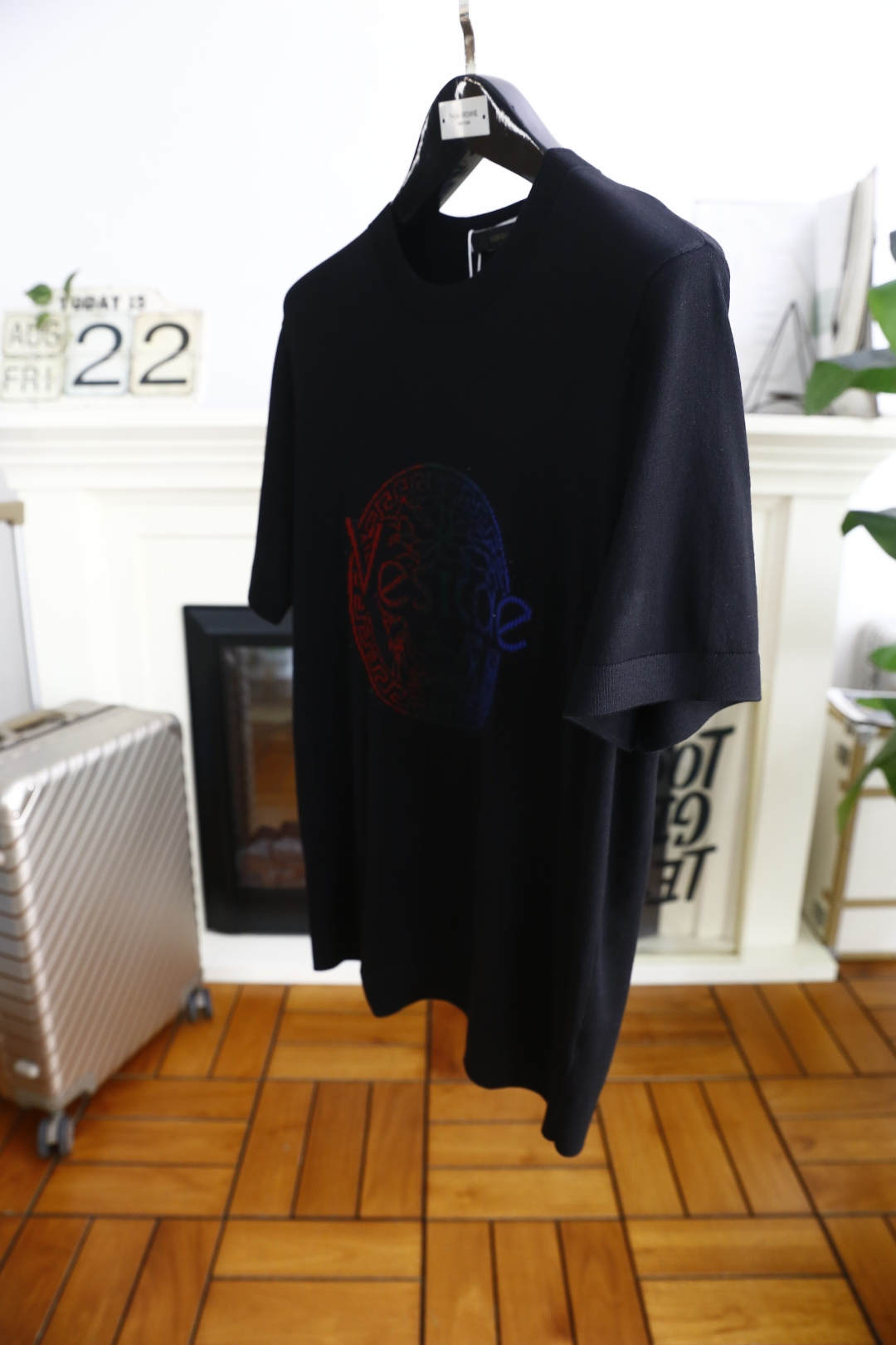 🔥范思泽/Ver*ace.2025秋季新款🆕时尚男士圆领短袖针织衫！奢华经典品牌美杜莎LOGO设计！高级