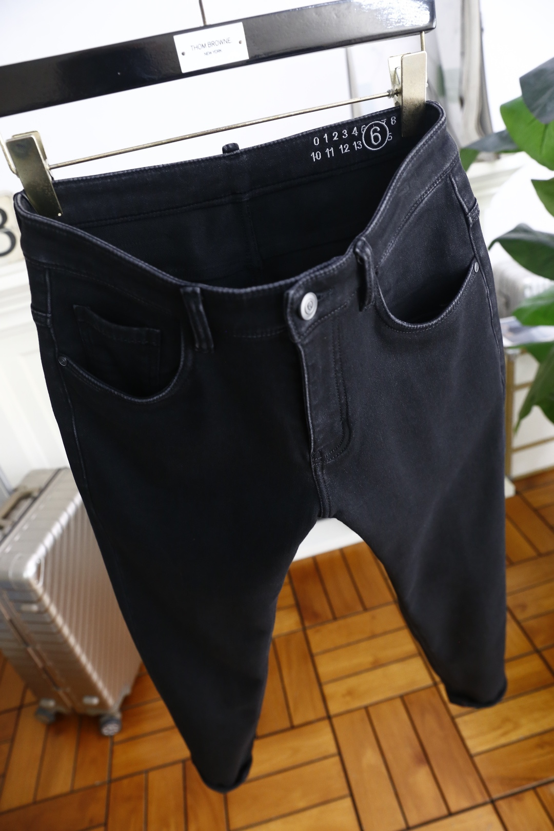 🔥马丁马吉拉.2025秋季新品原单高端男士牛仔裤！奢华经典品牌🔢LOGO配饰 身穿着非常舒适 低调不失奢