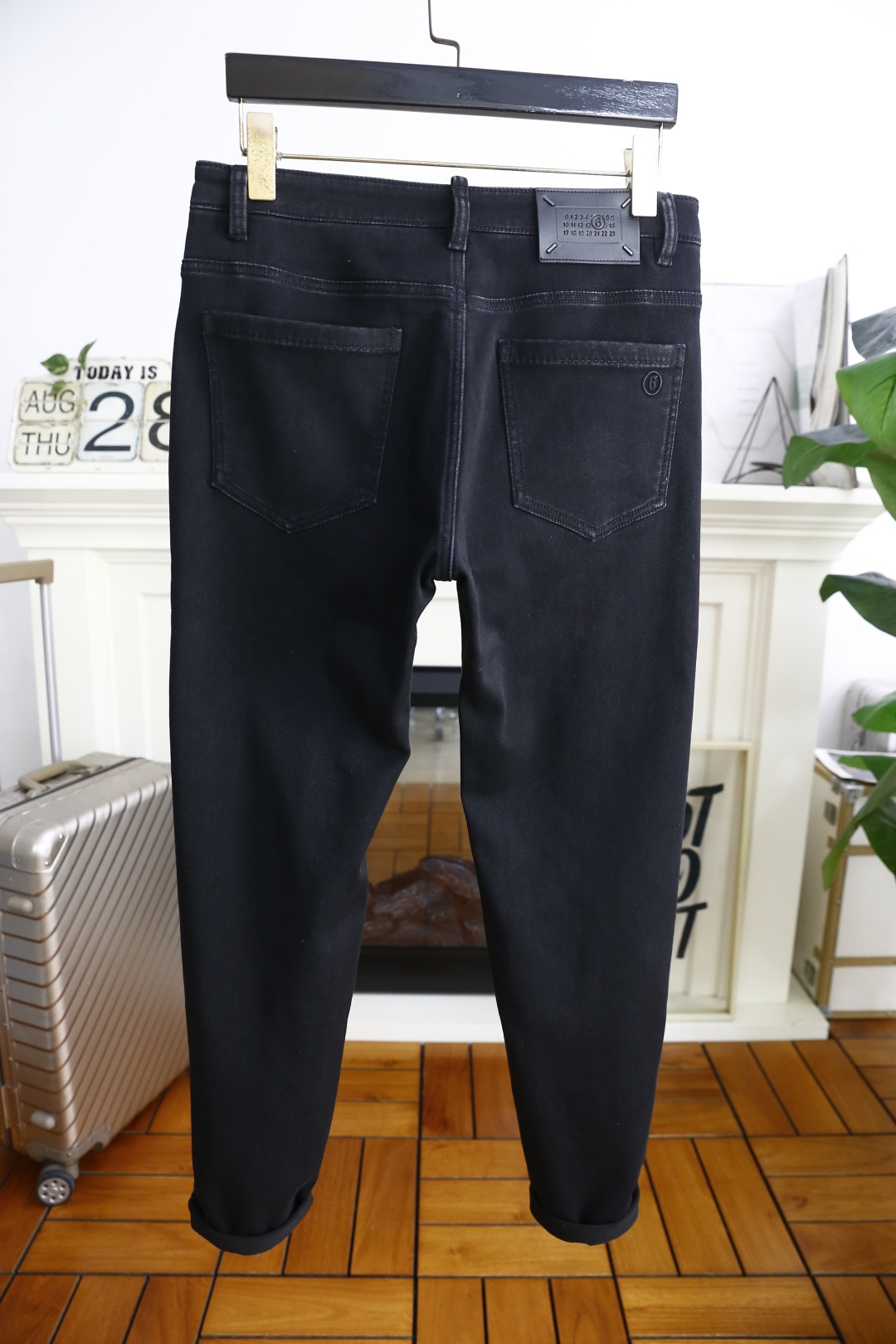🔥马丁马吉拉.2025秋季新品原单高端男士牛仔裤！奢华经典品牌🔢LOGO配饰 身穿着非常舒适 低调不失奢