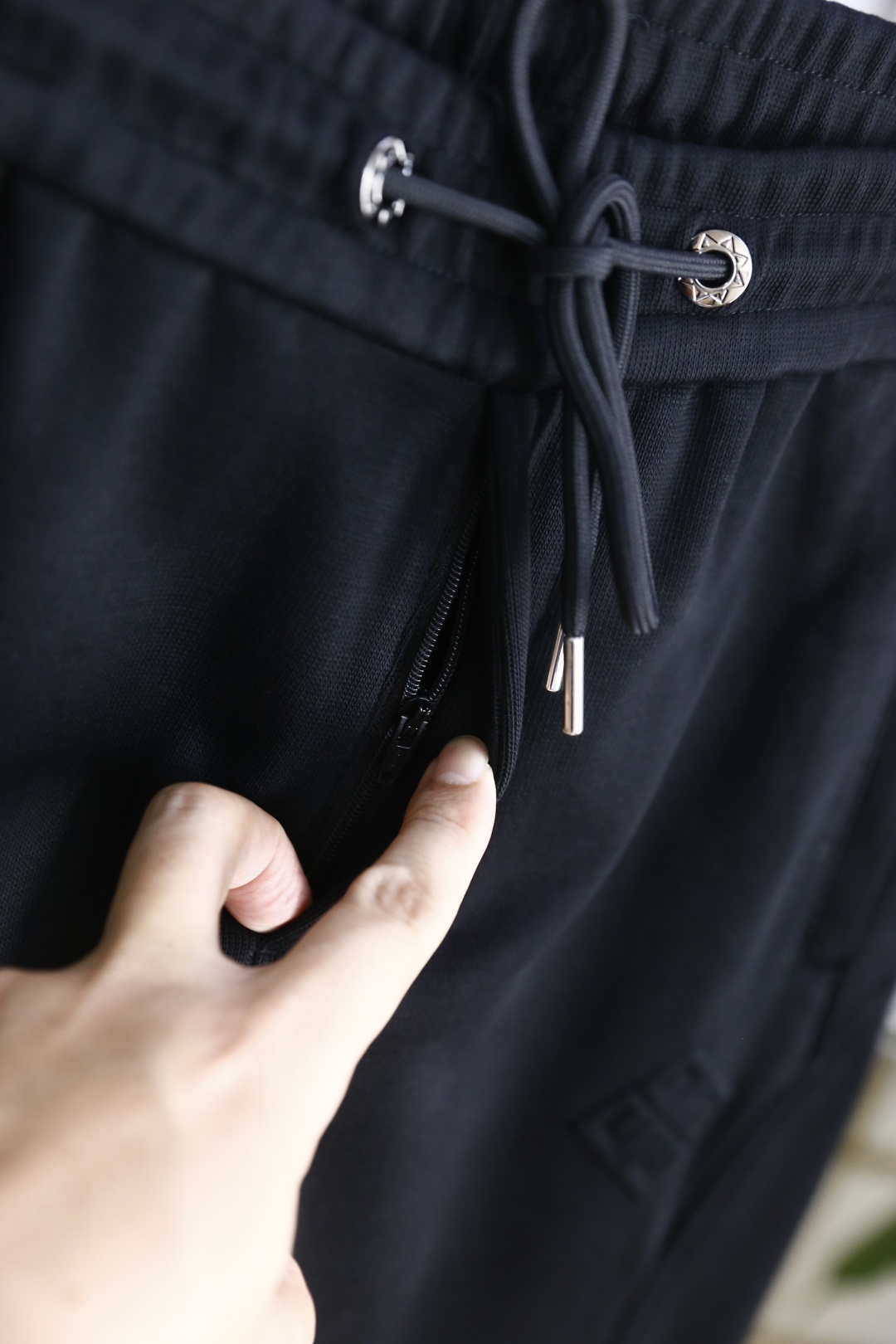 🔥纪梵*/Give*chy.2025秋季时尚新品男士休闲裤！采用进口舒适保暖面料，奢华经典品牌LOGO设