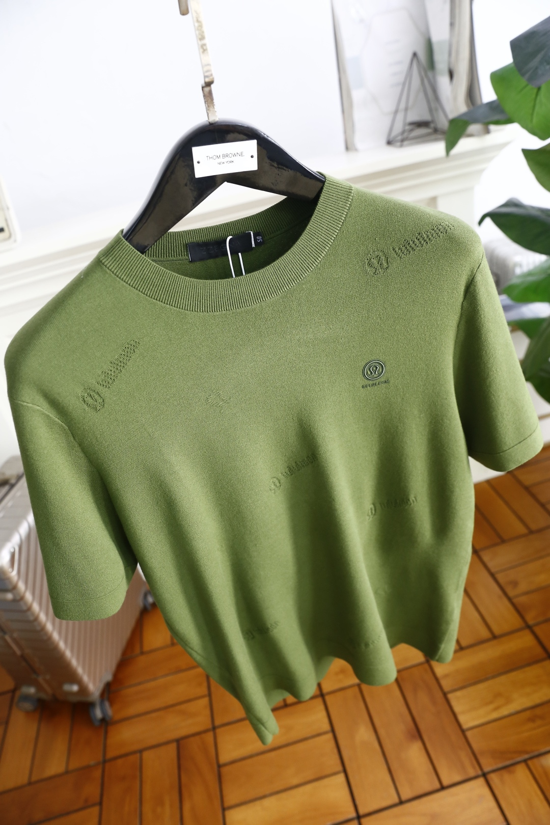 🔥LULU.2025秋季新款🆕时尚男士圆领短袖针织衫！奢华经典定制LOGO设计！高级定制百搭款式 任何人