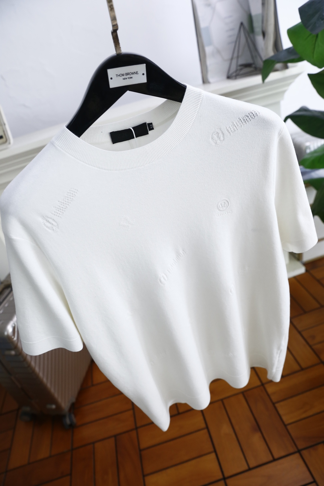 🔥LULU.2025秋季新款🆕时尚男士圆领短袖针织衫！奢华经典定制LOGO设计！高级定制百搭款式 任何人