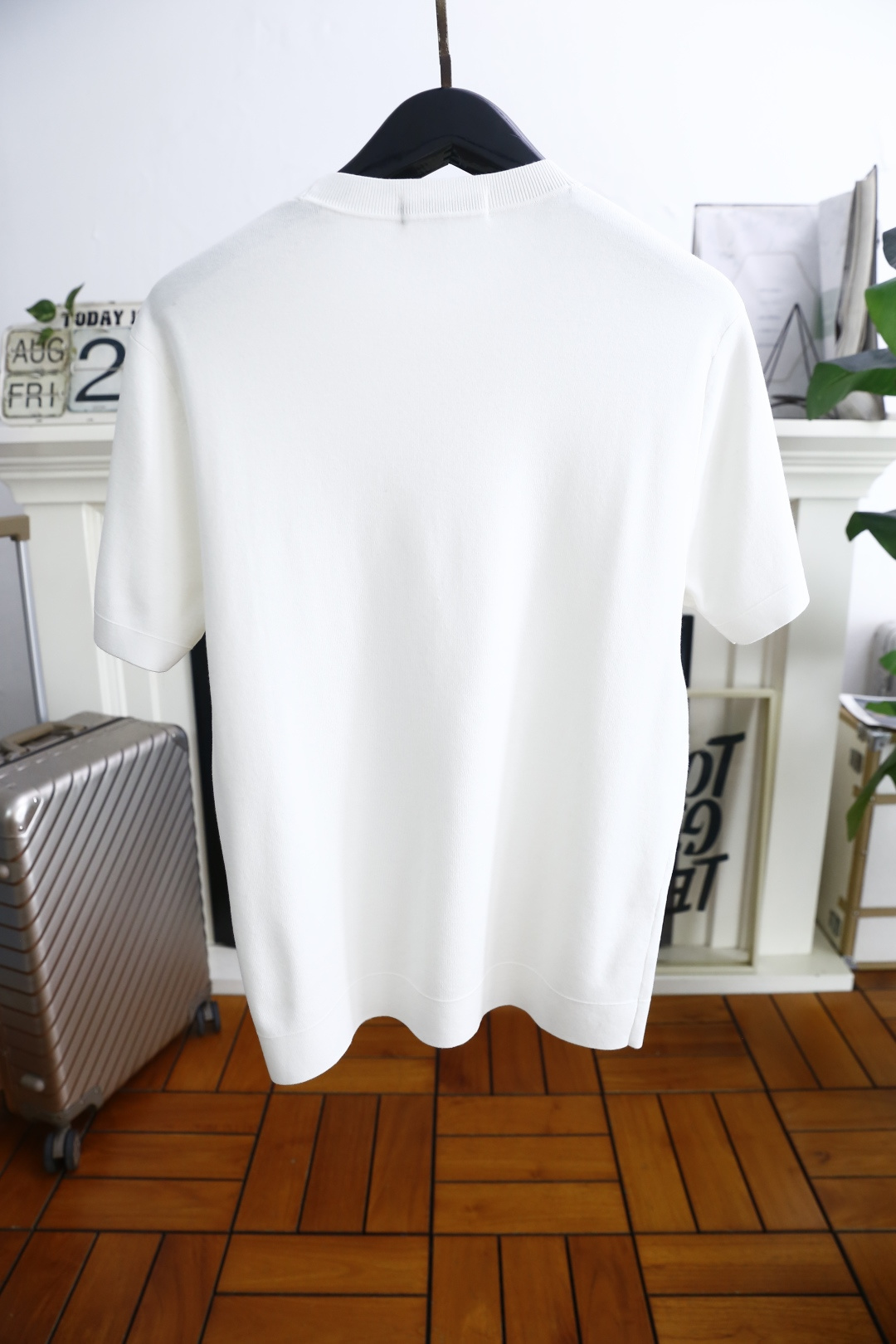 🔥LULU.2025秋季新款🆕时尚男士圆领短袖针织衫！奢华经典定制LOGO设计！高级定制百搭款式 任何人