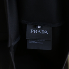 🔥普拉*/Pra*a.2025秋季新品时尚男士圆领长袖🔥胸前奢华经典三角标LOGO设计!绝对经得起时间的 🔥普拉*/Pra*a.2025秋季新品时尚男士圆领长袖🔥胸前奢华经典三角标LOGO设计!绝对经得起时间的
