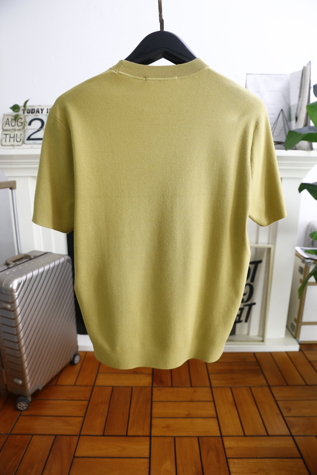 🔥爱马仕.2025秋季新款🆕时尚男士圆领短袖针织衫！奢华经典品牌元素LOGO设计！高级定制百搭款式 任何