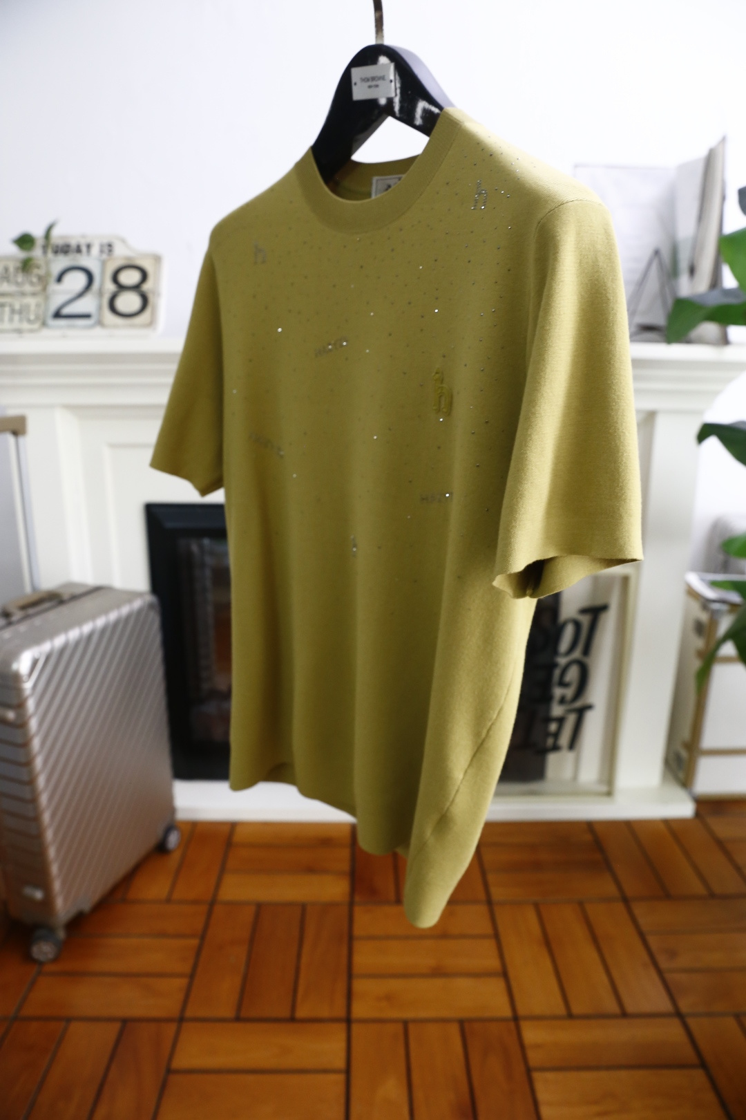 🔥爱马仕.2025秋季新款🆕时尚男士圆领短袖针织衫！奢华经典品牌元素LOGO设计！高级定制百搭款式 任何