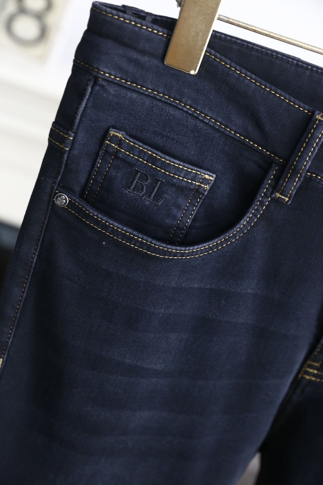 🔥巴宝丽/Bur*erry.2025秋季新品时尚男士深色百搭牛仔裤👖采用客供水洗弹力牛仔裤！奢华经典品牌