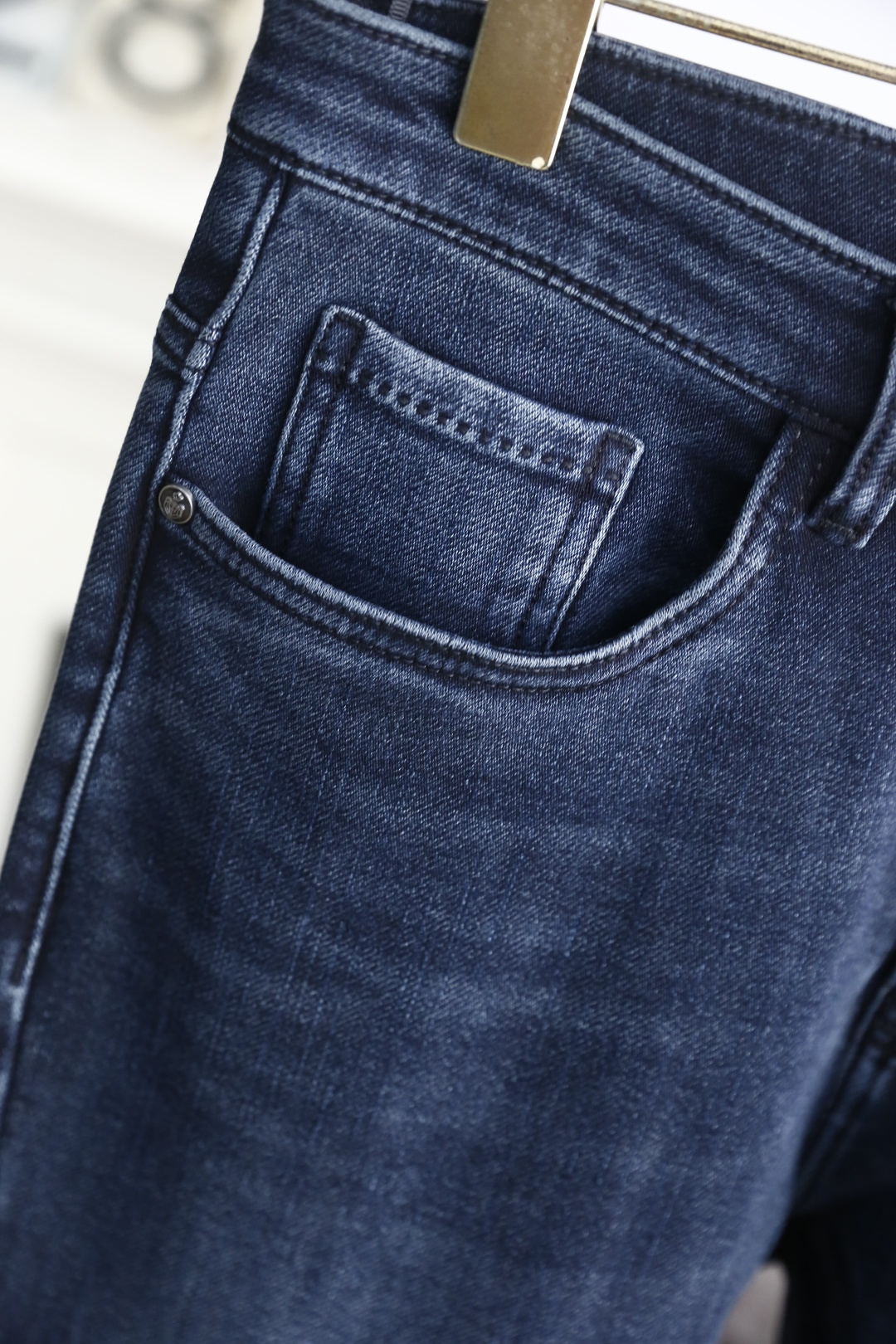 🔥普拉*/Pr*da.25秋季新品时尚男士牛仔裤👖采用客供水洗弹力牛仔裤！奢华经典三角标Logo设计！时