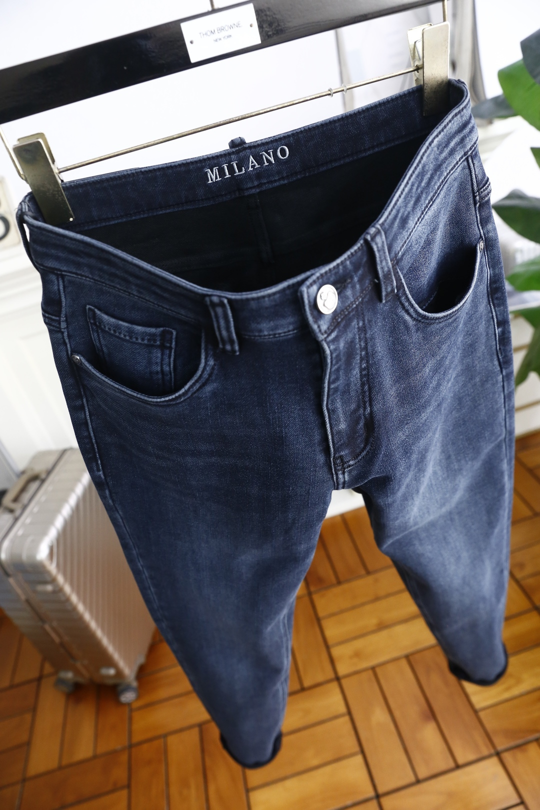 🔥普拉*/Pr*da.25秋季新品时尚男士牛仔裤👖采用客供水洗弹力牛仔裤！奢华经典三角标Logo设计！时