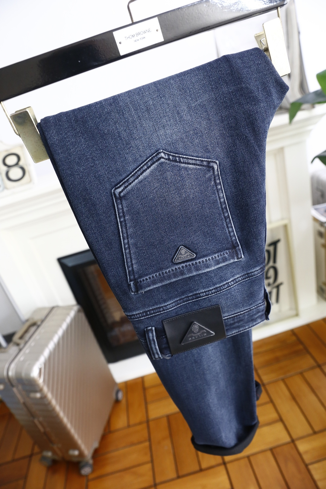 🔥普拉*/Pr*da.25秋季新品时尚男士牛仔裤👖采用客供水洗弹力牛仔裤！奢华经典三角标Logo设计！时