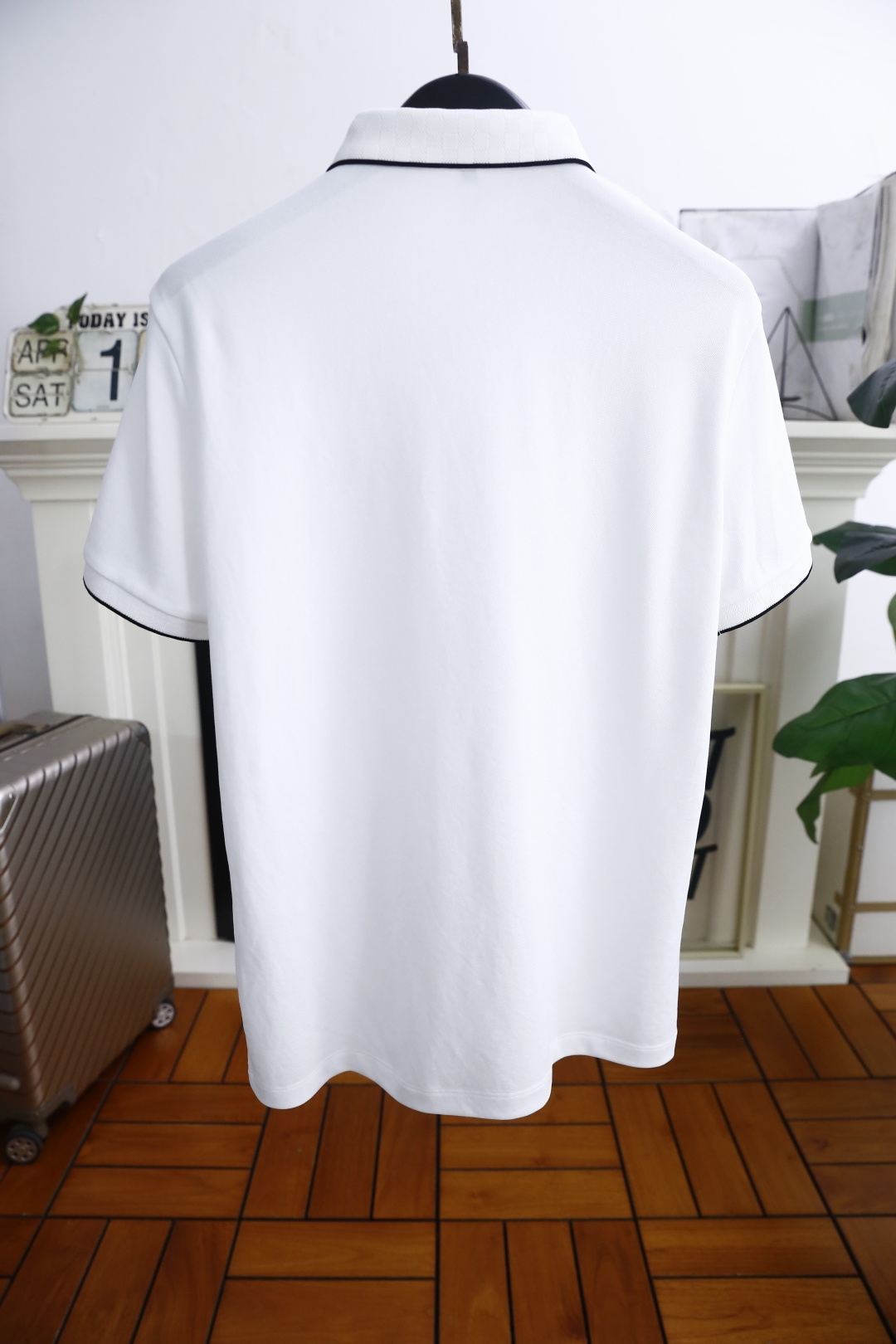 🔥路易威*/Louis Vuitt*n.夏季最后一批翻领短袖回货😎😎男士经典时尚翻领Polo短袖👍🏻时尚