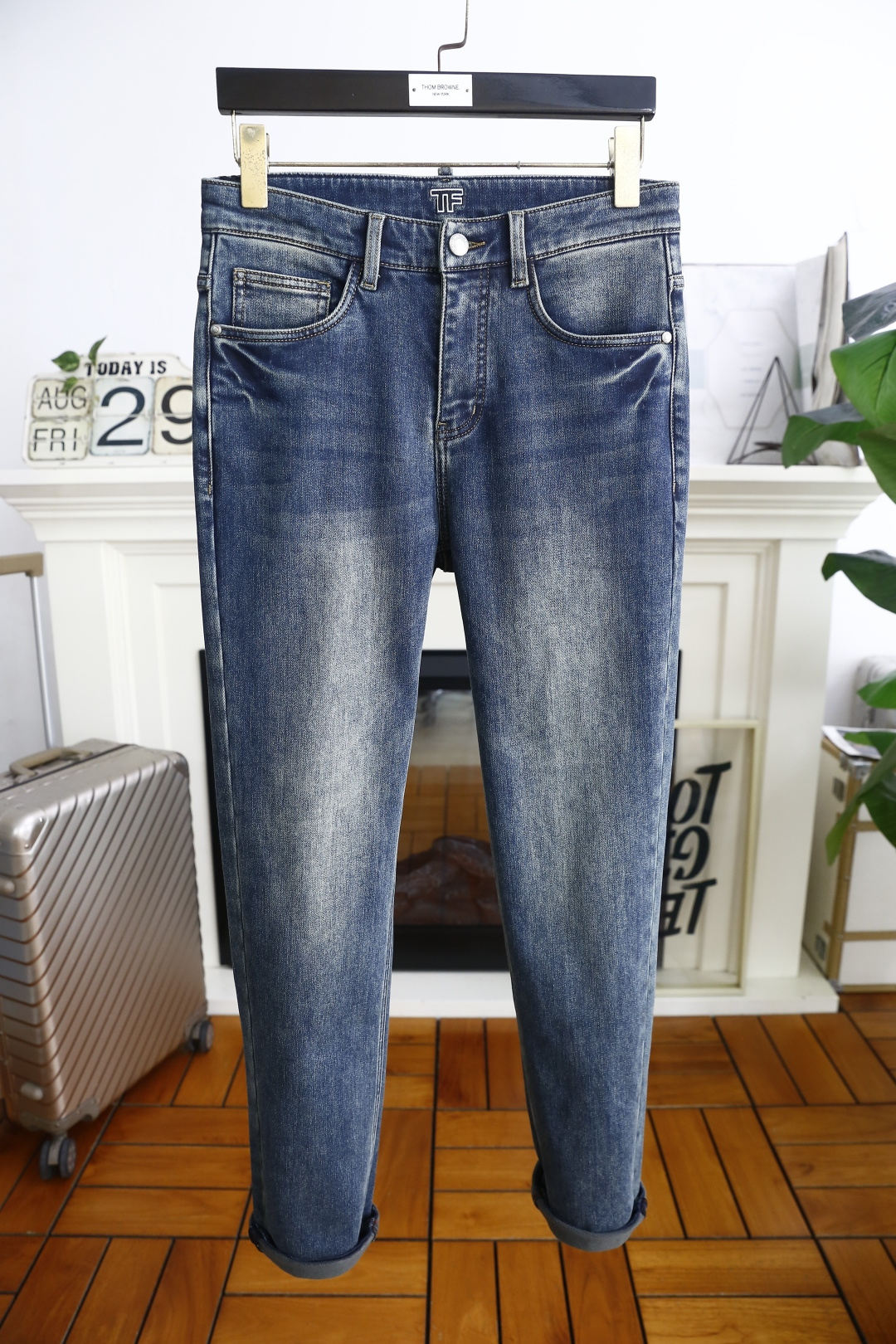 🔥TF.25秋季新品时尚男士牛仔裤👖采用客供水洗弹力牛仔裤！奢华经典字母Logo设计！时尚潮流因此已成为