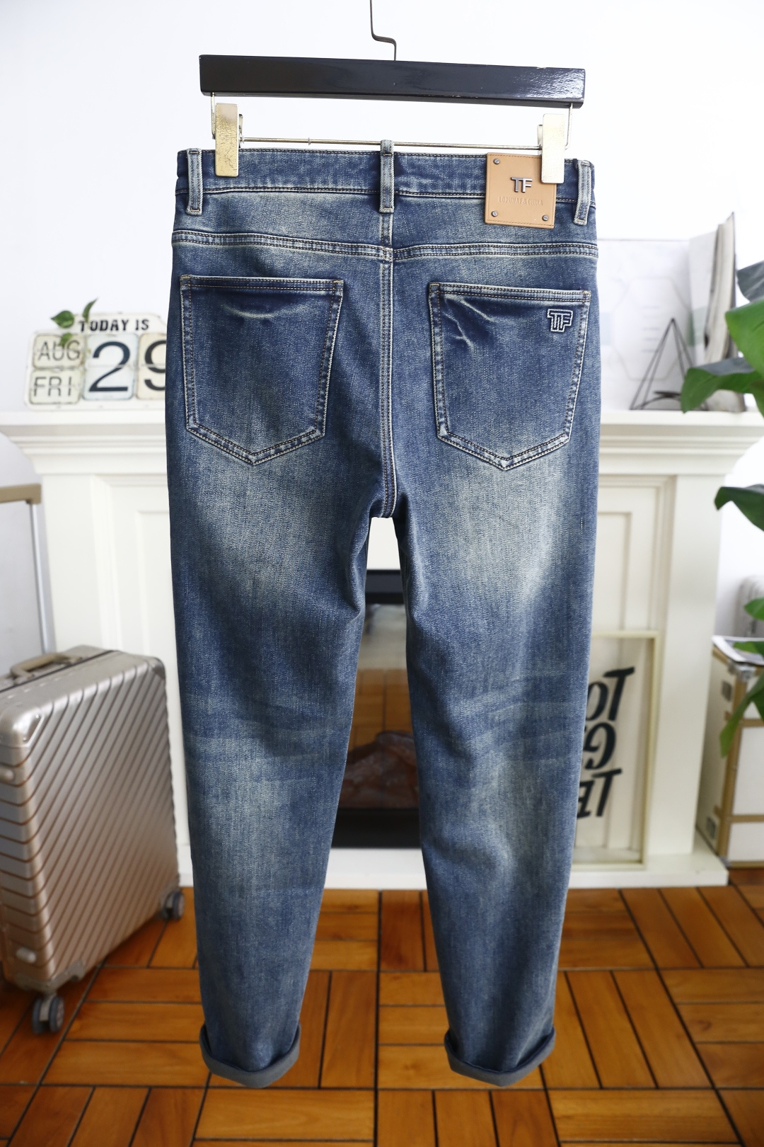 🔥TF.25秋季新品时尚男士牛仔裤👖采用客供水洗弹力牛仔裤！奢华经典字母Logo设计！时尚潮流因此已成为