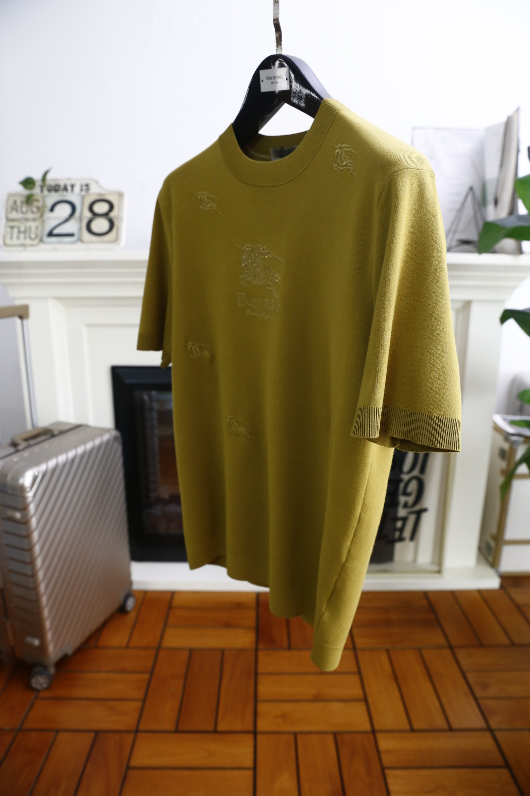 🔥巴宝丽/Burb*rry.2025秋季新品时尚男士打底针织衫！时尚经典圆领设计！奢华经典品牌战马LOG