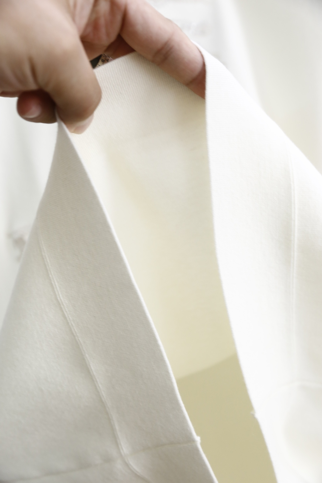 🔥巴宝丽/Burb*rry.2025秋季新品时尚男士打底针织衫！时尚经典圆领设计！奢华经典品牌战马LOG