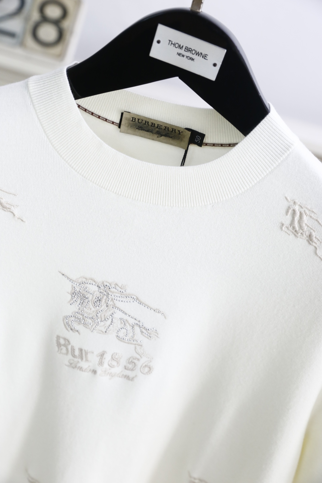 🔥巴宝丽/Burb*rry.2025秋季新品时尚男士打底针织衫！时尚经典圆领设计！奢华经典品牌战马LOG