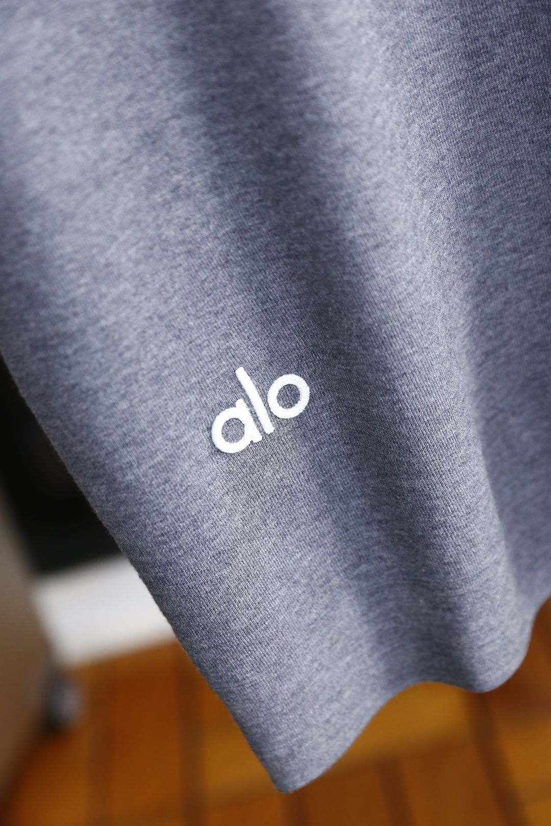 🔥alo.2025秋季新品男士翻领拉链POLO针织衫👍🏼高级定制百搭款式 任何人都可以轻松驾驭 采用高档