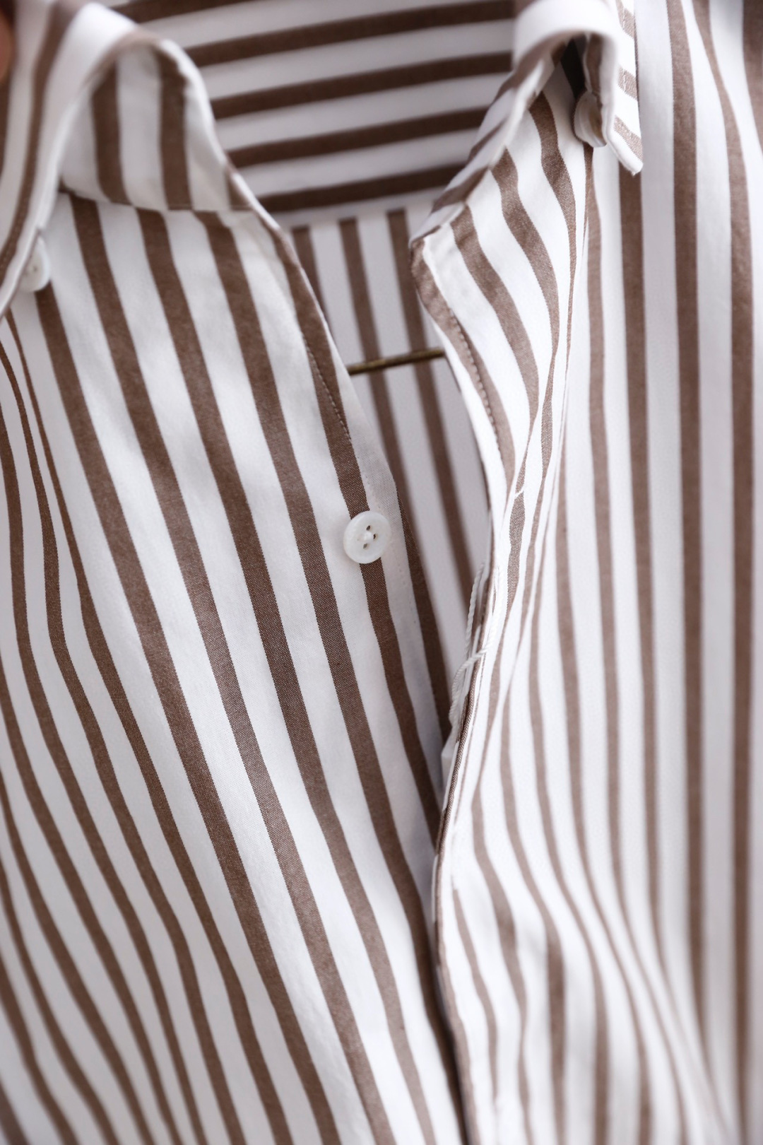 🔥爱马*/Herm*s.25秋季时尚经典条纹衬衫👔上身超帅！欧洲专柜同款单品，随意百搭！奢华经典品牌元素