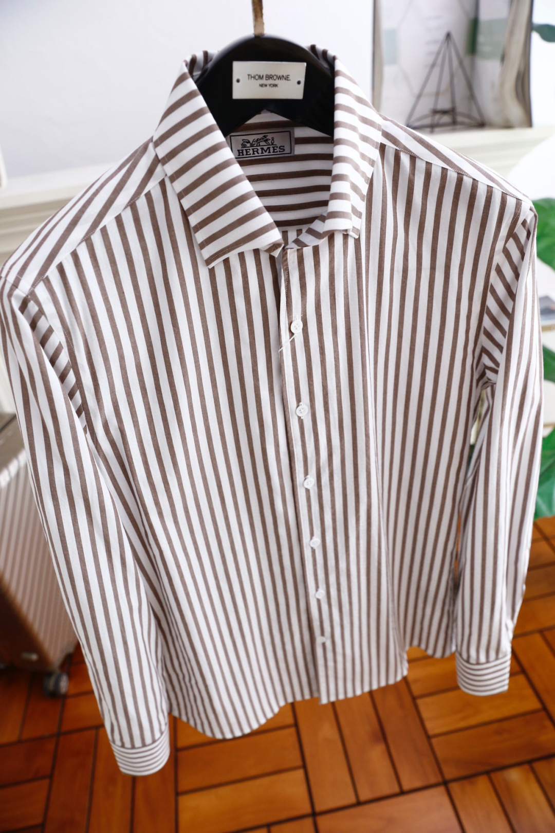🔥爱马*/Herm*s.25秋季时尚经典条纹衬衫👔上身超帅！欧洲专柜同款单品，随意百搭！奢华经典品牌元素