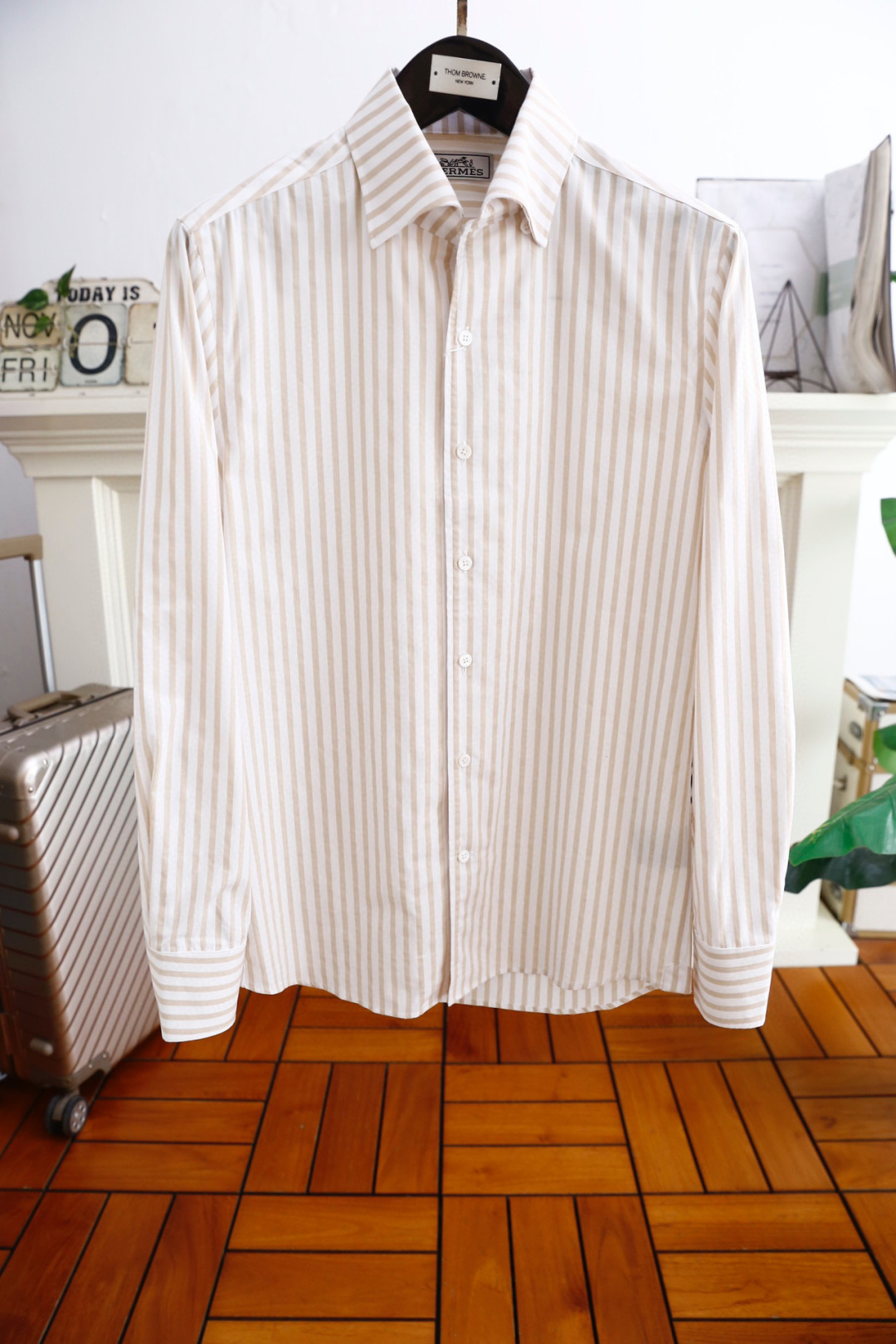 🔥爱马*/Herm*s.25秋季时尚经典条纹衬衫👔上身超帅！欧洲专柜同款单品，随意百搭！奢华经典品牌元素
