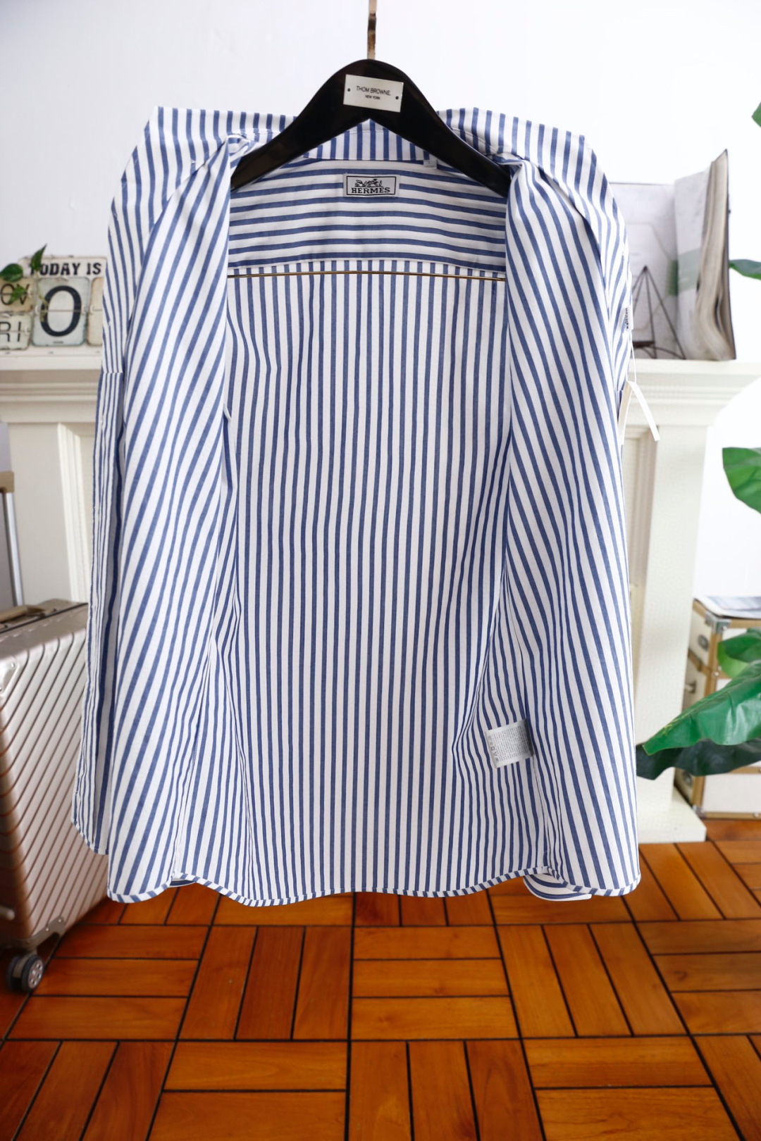 🔥爱马*/Herm*s.25秋季时尚经典条纹衬衫👔上身超帅！欧洲专柜同款单品，随意百搭！奢华经典品牌元素