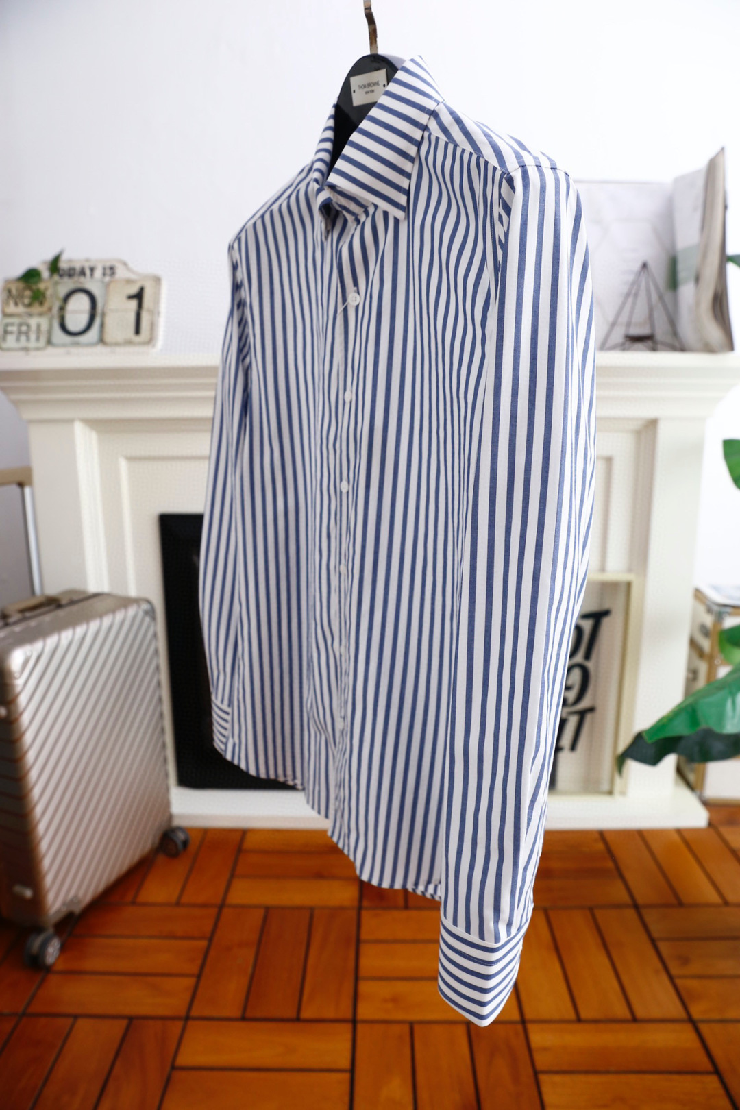 🔥爱马*/Herm*s.25秋季时尚经典条纹衬衫👔上身超帅！欧洲专柜同款单品，随意百搭！奢华经典品牌元素