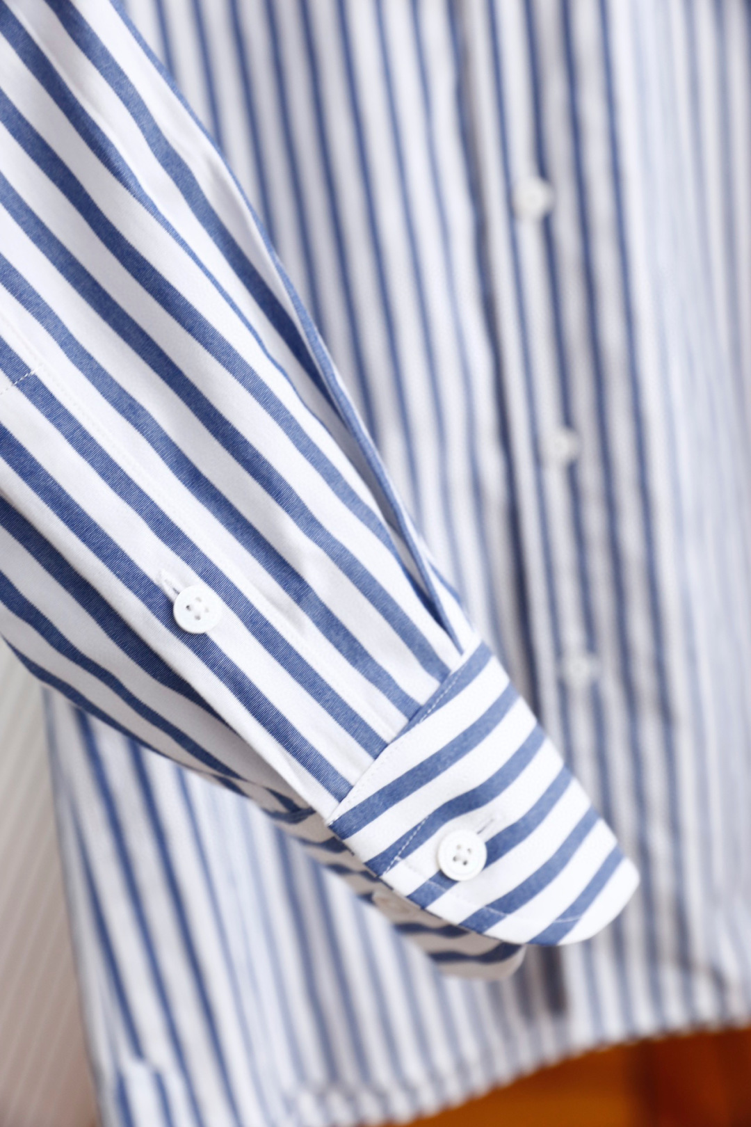 🔥爱马*/Herm*s.25秋季时尚经典条纹衬衫👔上身超帅！欧洲专柜同款单品，随意百搭！奢华经典品牌元素