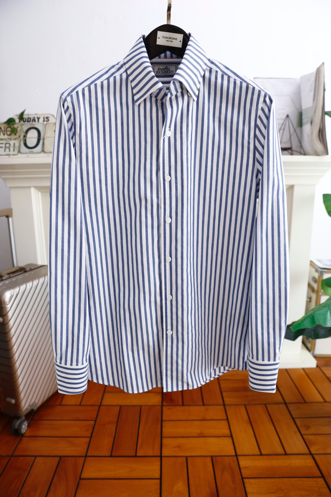 🔥爱马*/Herm*s.25秋季时尚经典条纹衬衫👔上身超帅！欧洲专柜同款单品，随意百搭！奢华经典品牌元素