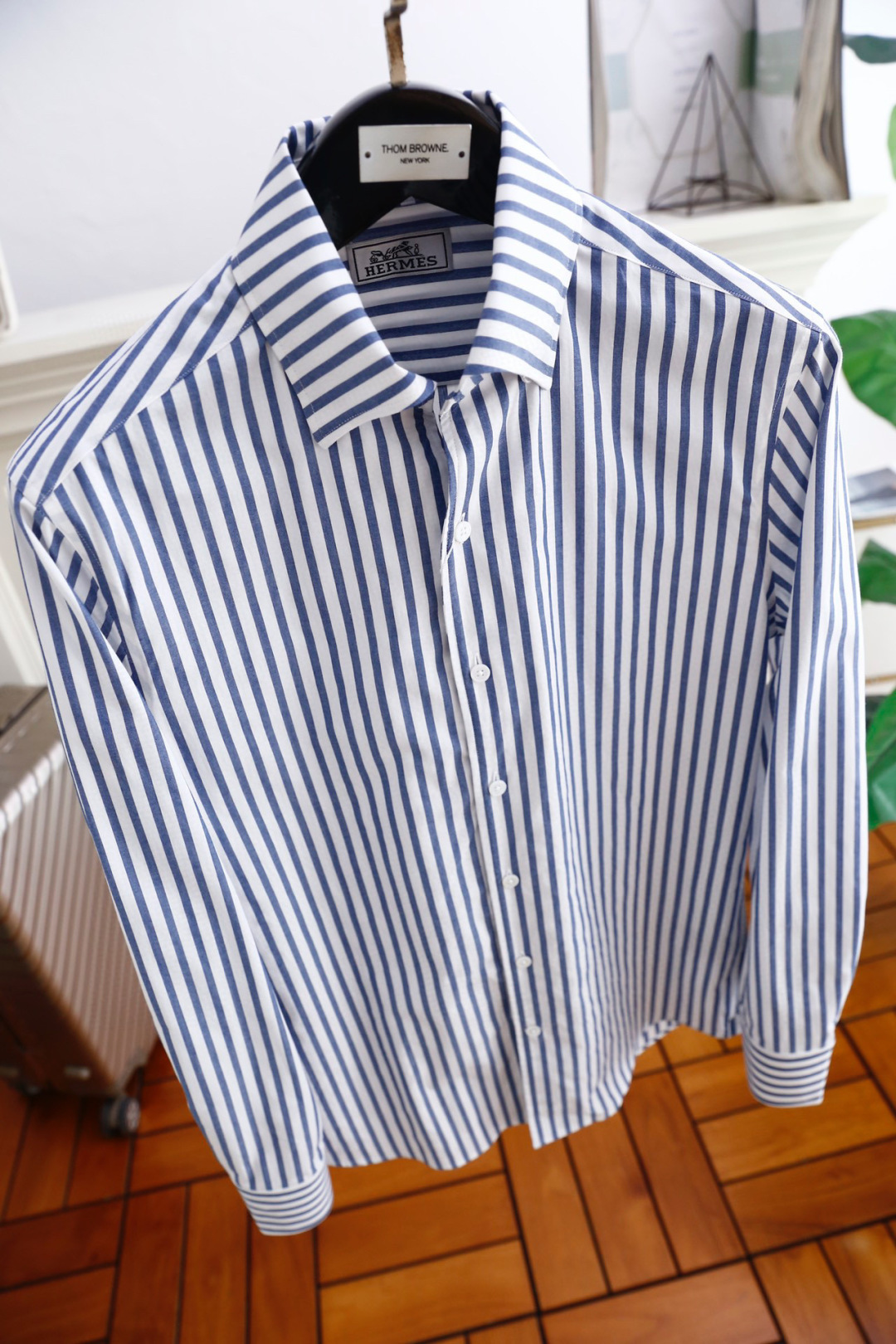 🔥爱马*/Herm*s.25秋季时尚经典条纹衬衫👔上身超帅！欧洲专柜同款单品，随意百搭！奢华经典品牌元素