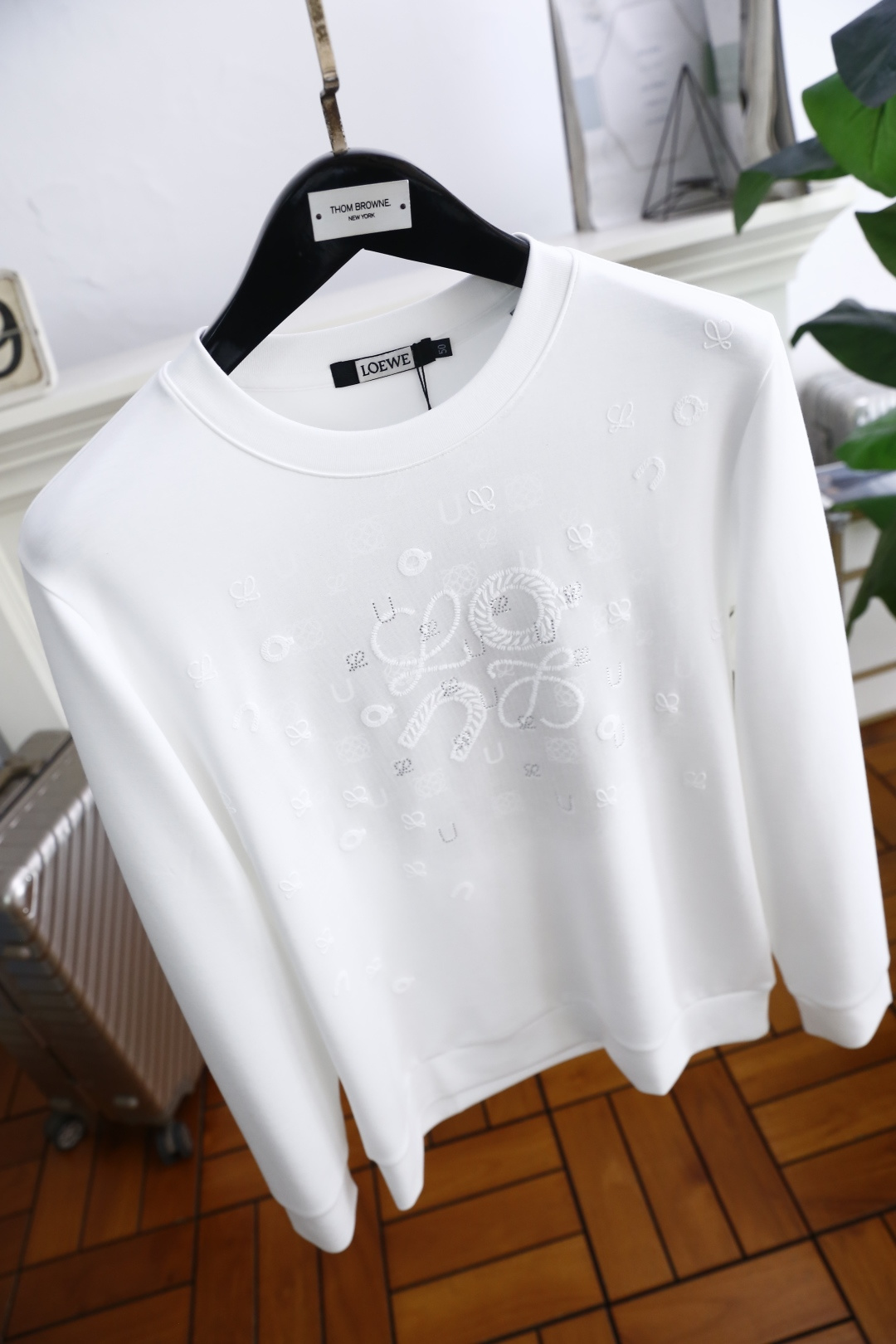 🔥罗意威.2025秋季新品时尚男士圆领卫衣🔥奢华经典品牌LOGO设计！绝对经得起时间的考验！！采用高档舒