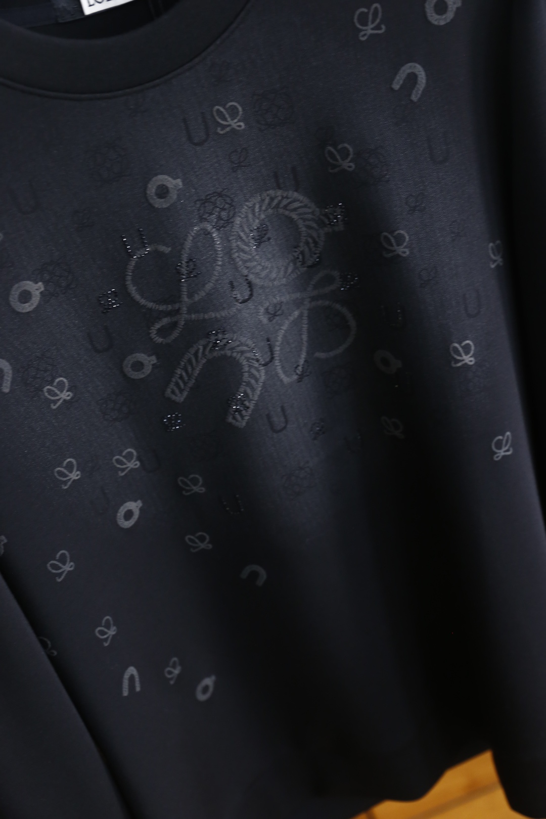 🔥罗意威.2025秋季新品时尚男士圆领卫衣🔥奢华经典品牌LOGO设计！绝对经得起时间的考验！！采用高档舒