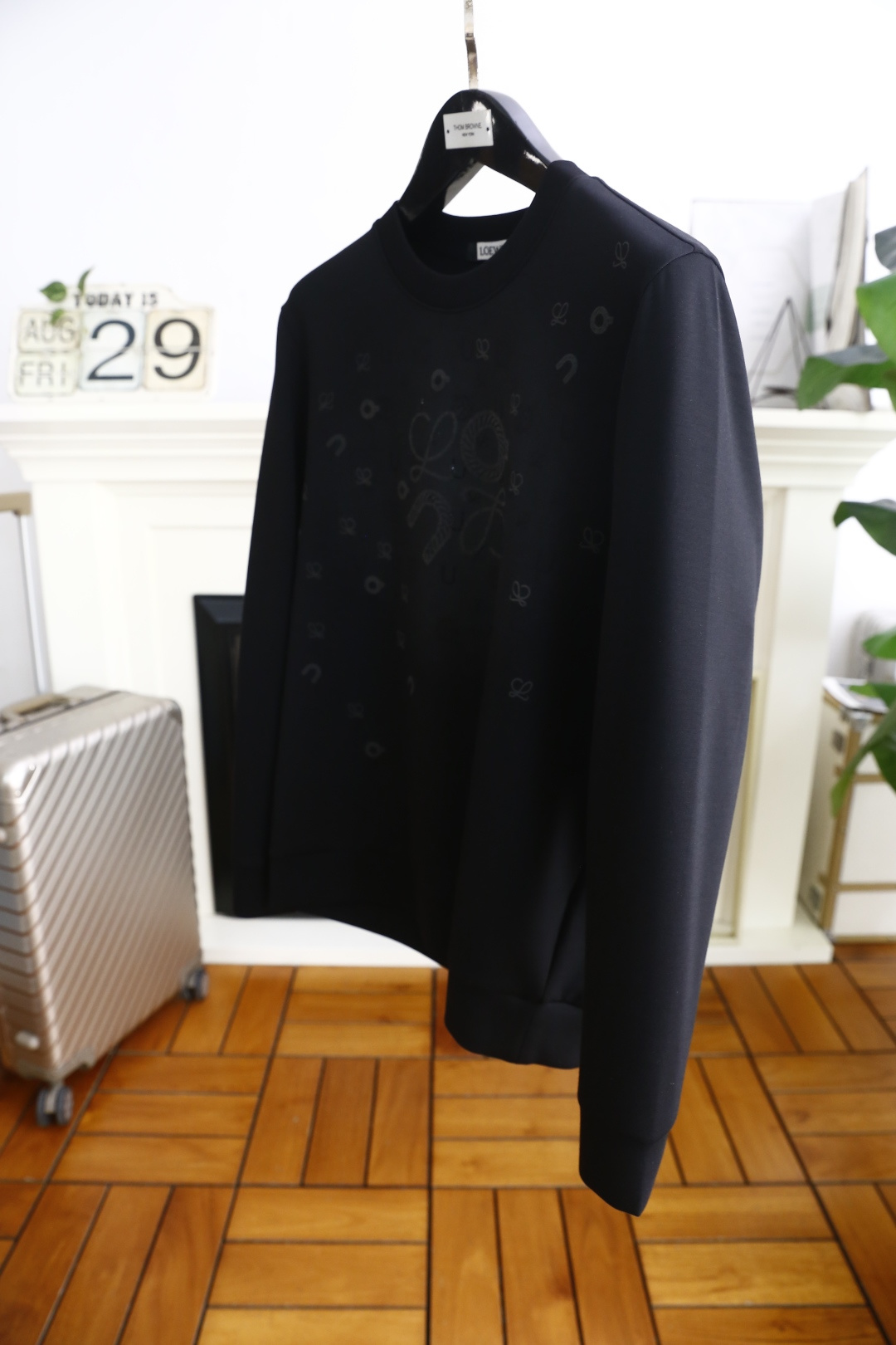 🔥罗意威.2025秋季新品时尚男士圆领卫衣🔥奢华经典品牌LOGO设计！绝对经得起时间的考验！！采用高档舒