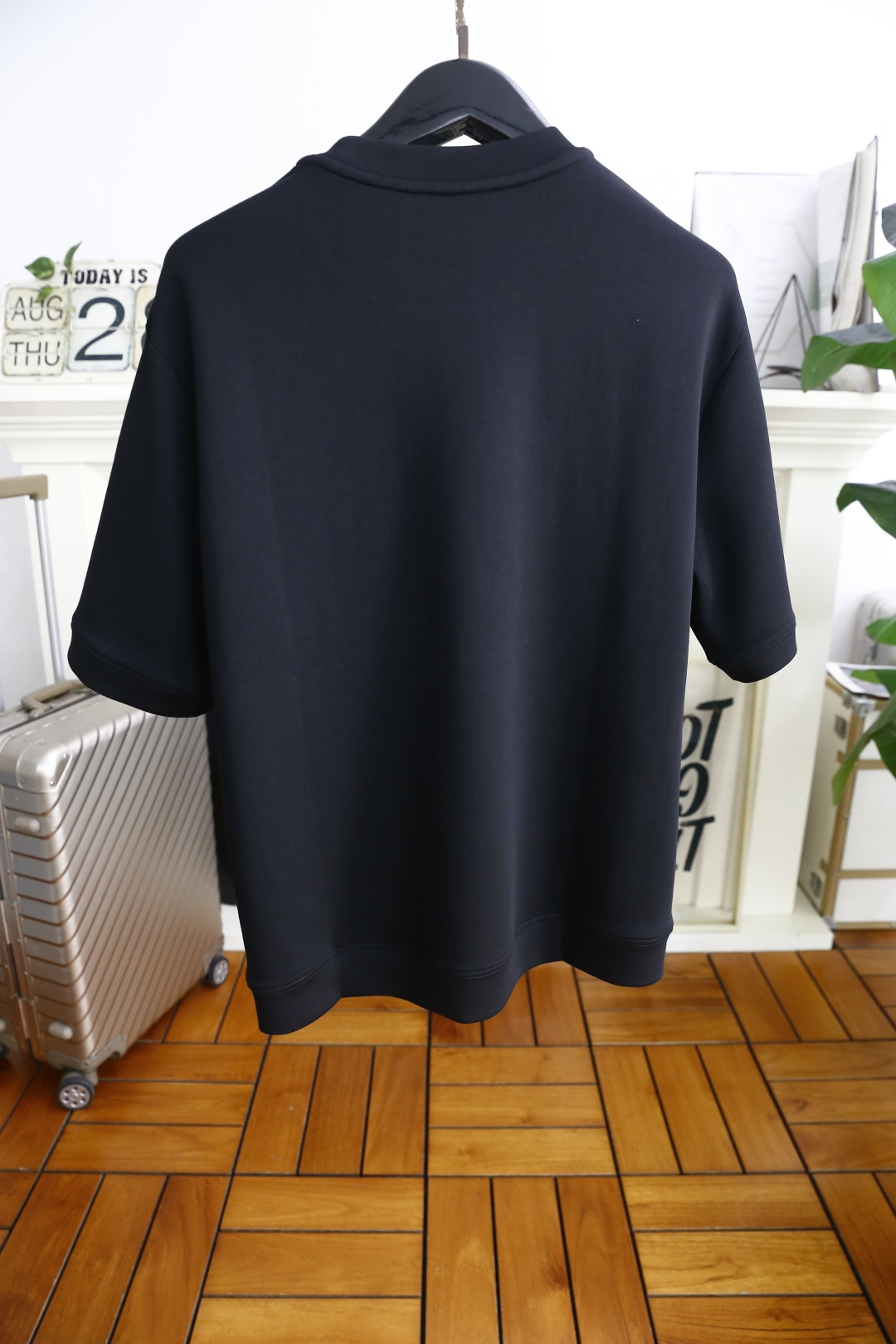 🔥迪奥/Christian D*or.2025秋季男士短袖👍🏼时尚经典圆领宽松版型设计！胸前品牌定制LO